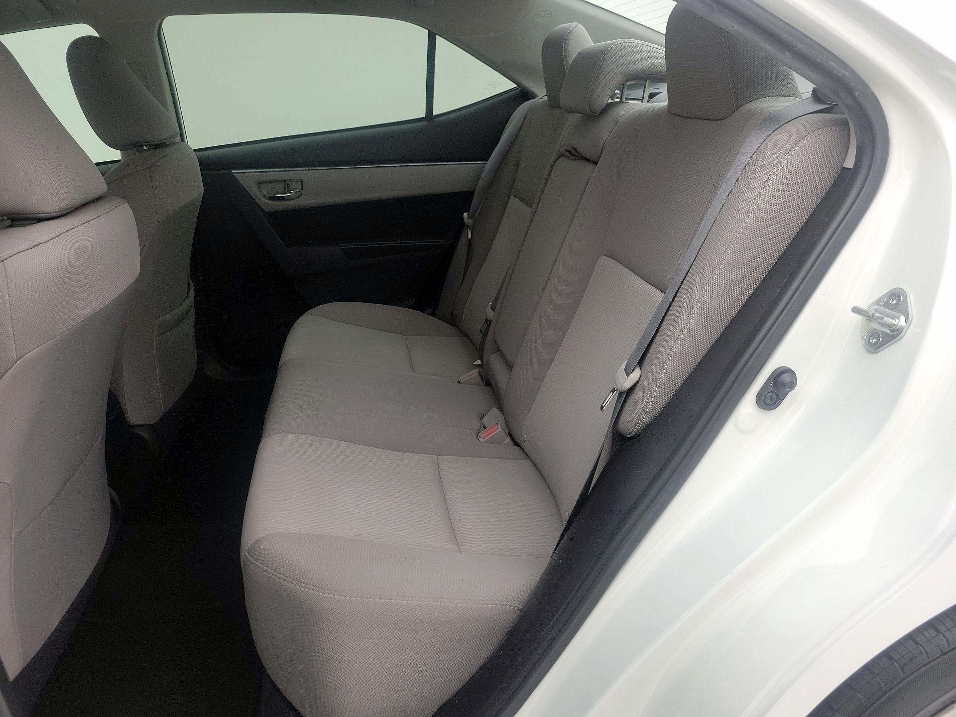 Thumbnail: 2015 Toyota Corolla - 19