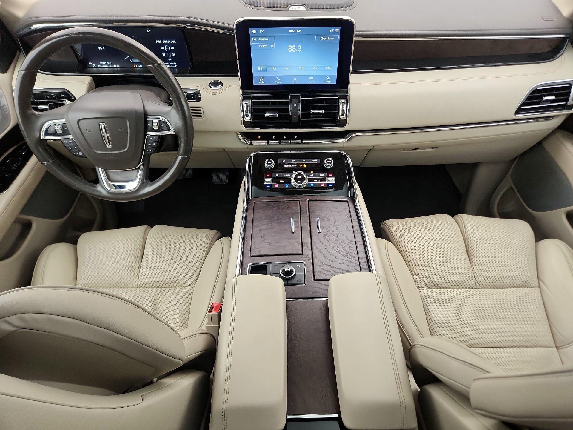 Thumbnail: 2019 Lincoln Navigator L - 9