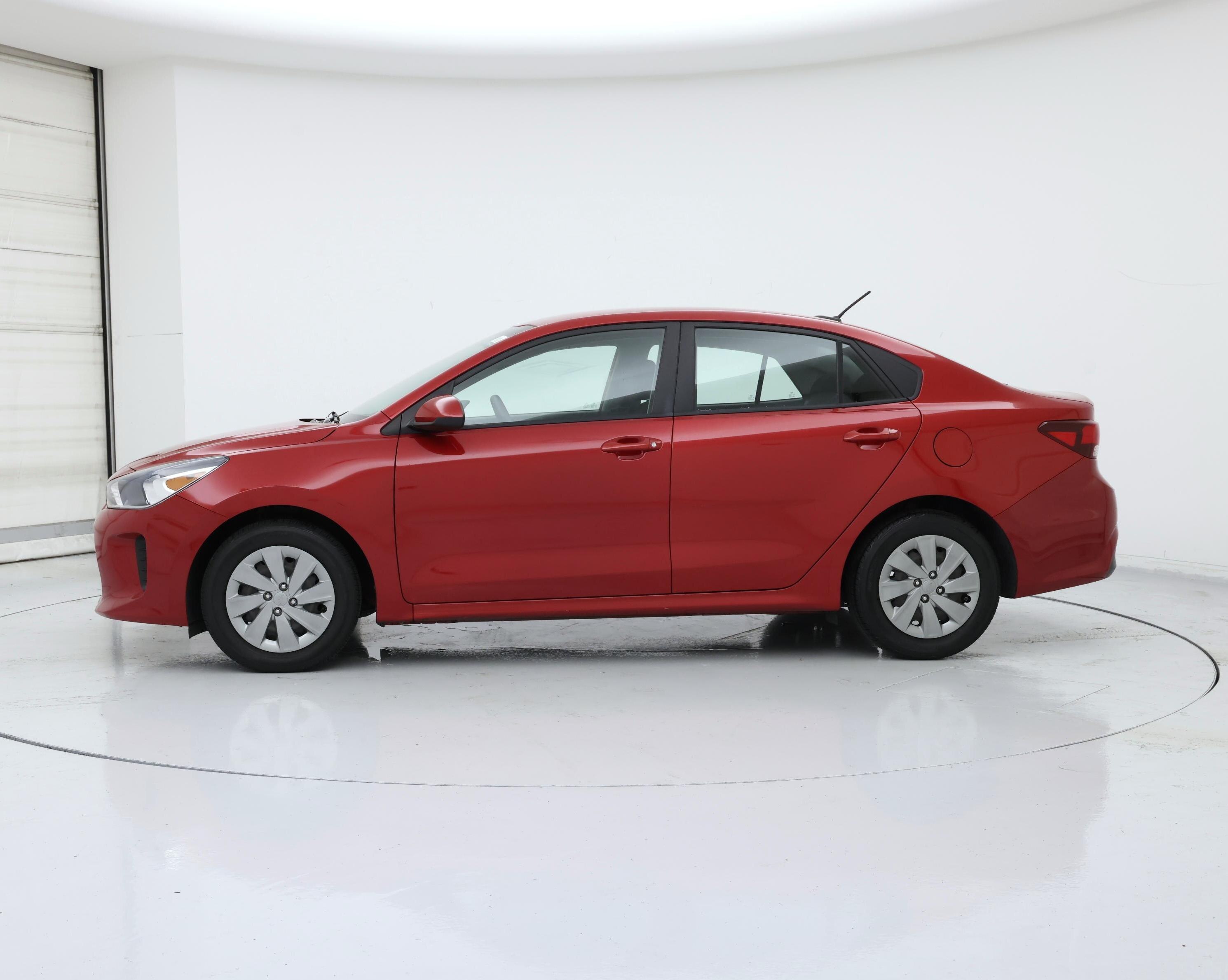 Thumbnail: 2020 Kia Rio - 3