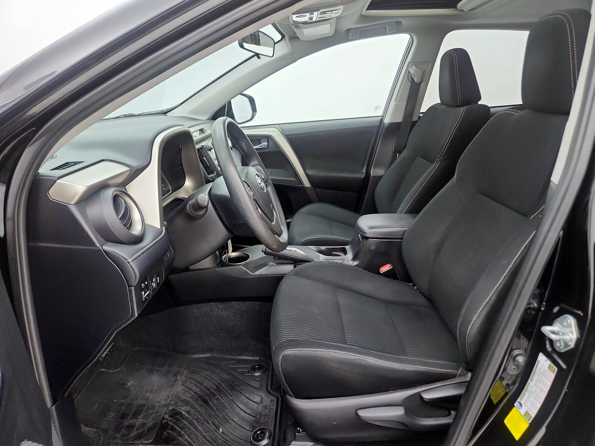 Thumbnail: 2014 Toyota RAV4 - 11