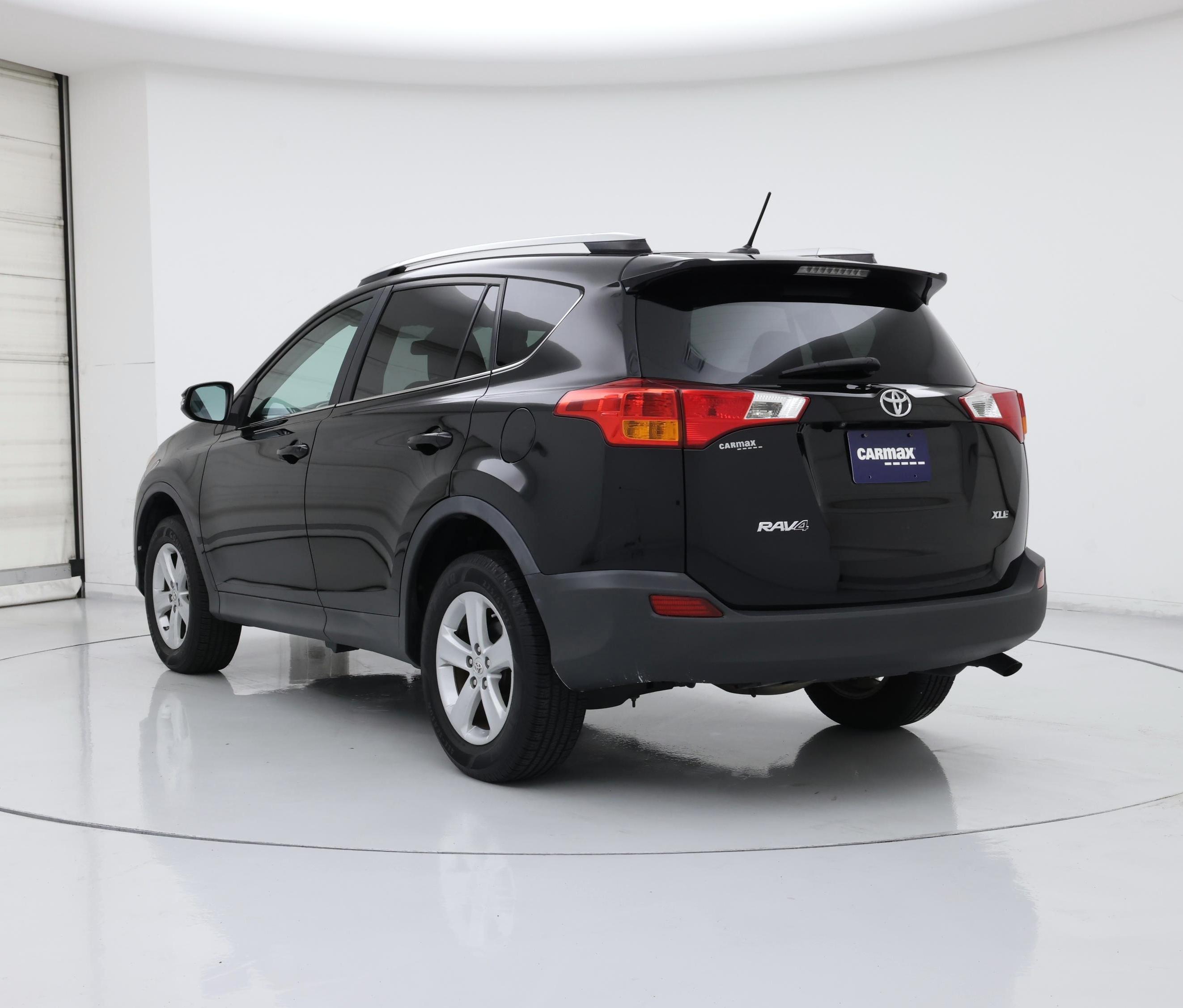 Thumbnail: 2014 Toyota RAV4 - 2