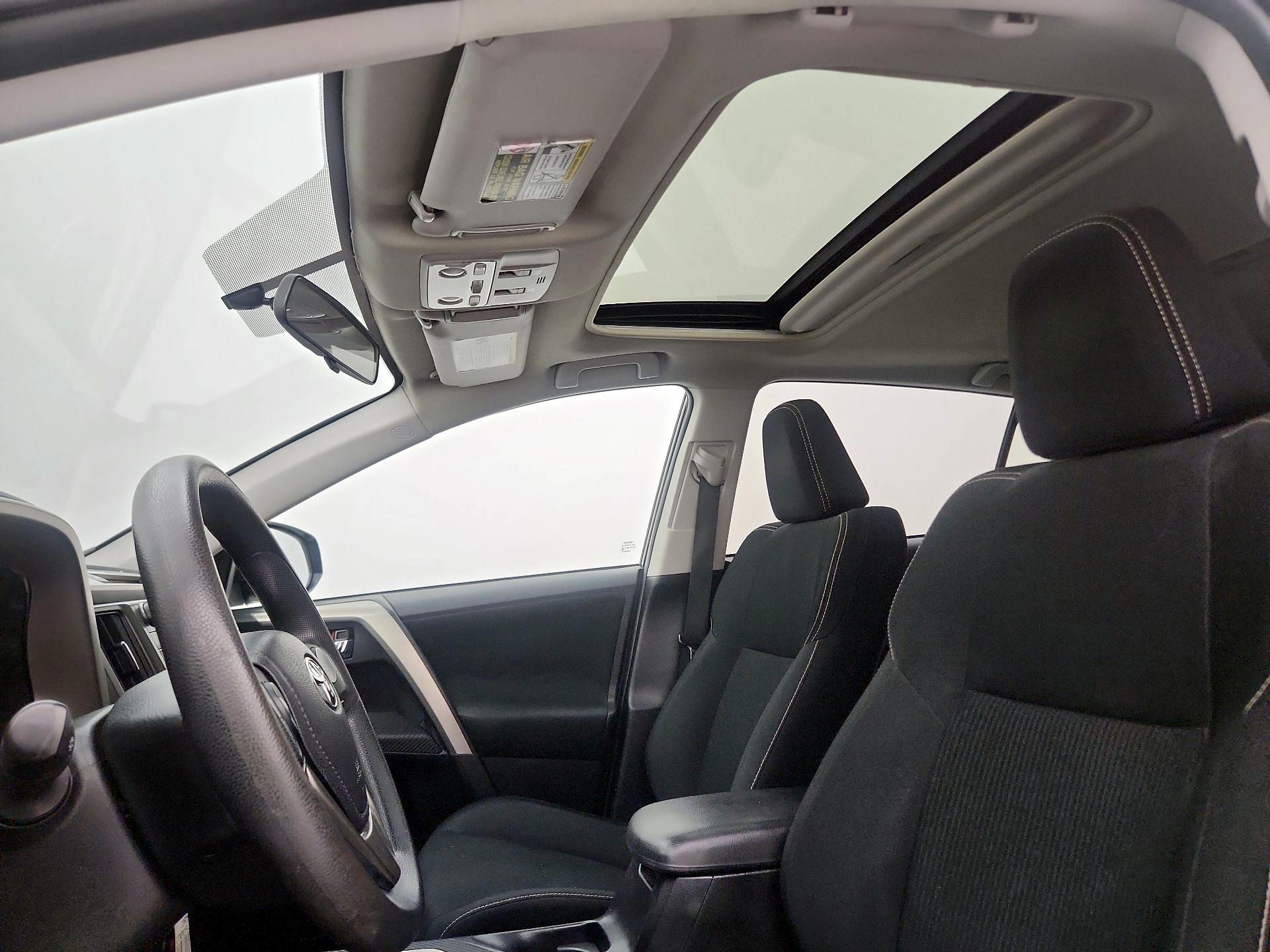 Thumbnail: 2014 Toyota RAV4 - 19