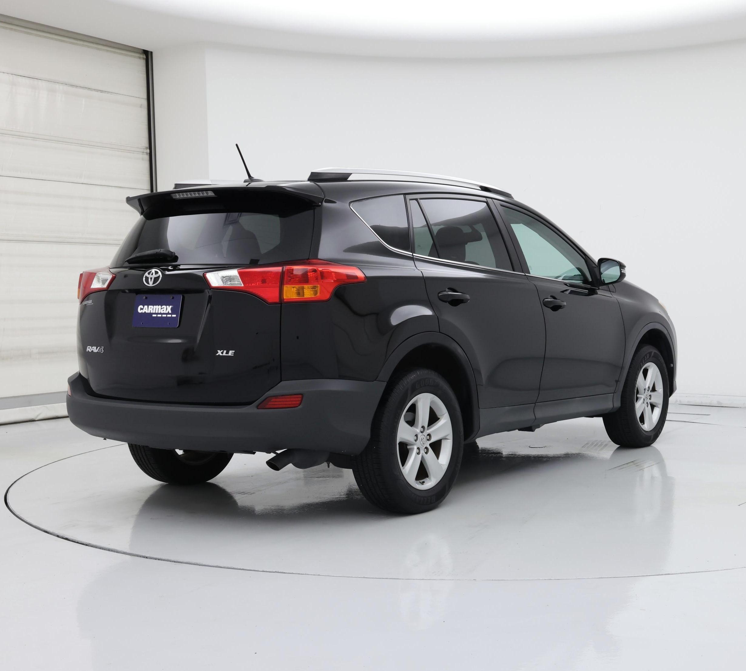 Thumbnail: 2014 Toyota RAV4 - 8