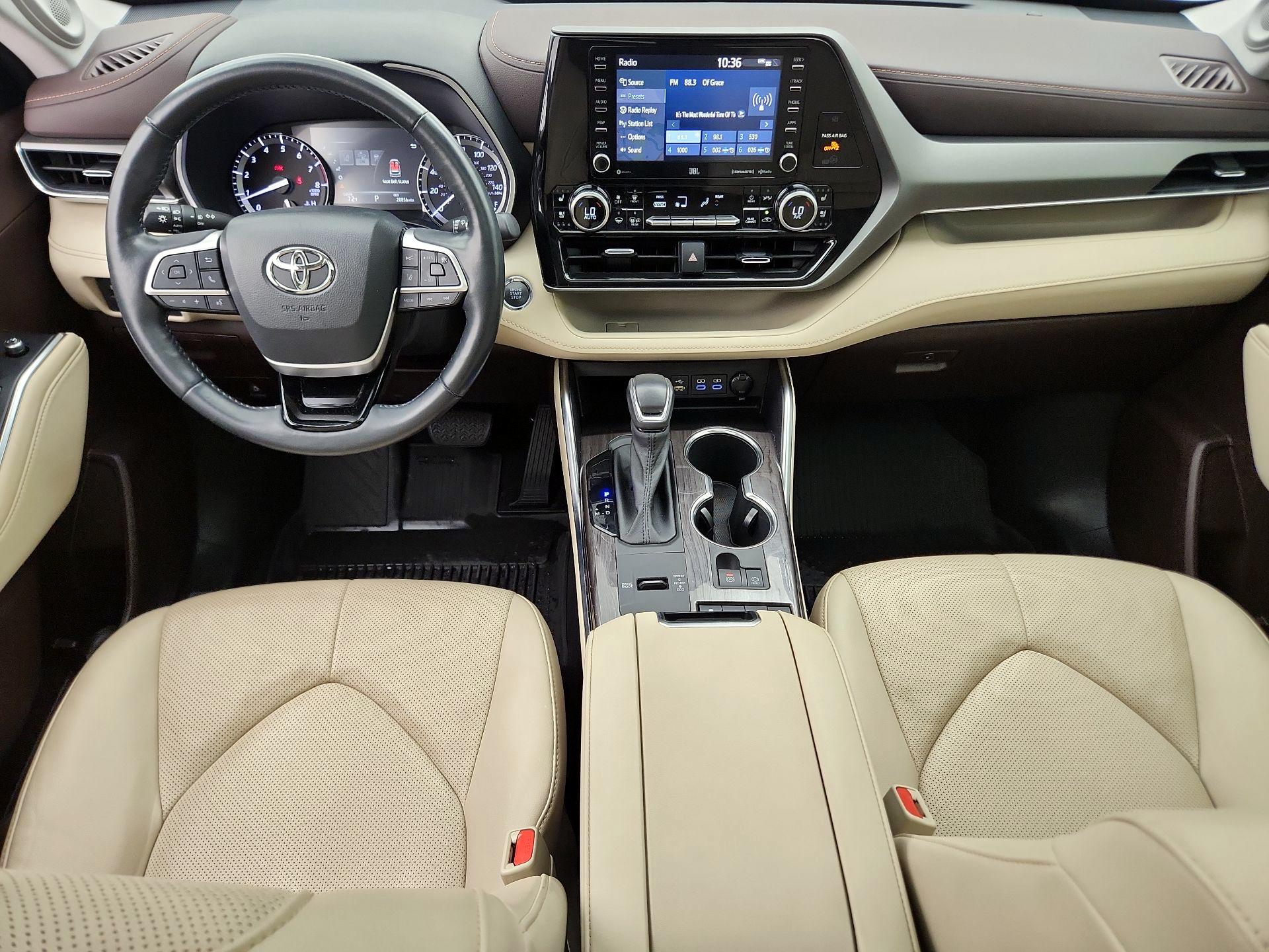 Thumbnail: 2022 Toyota Highlander - 9