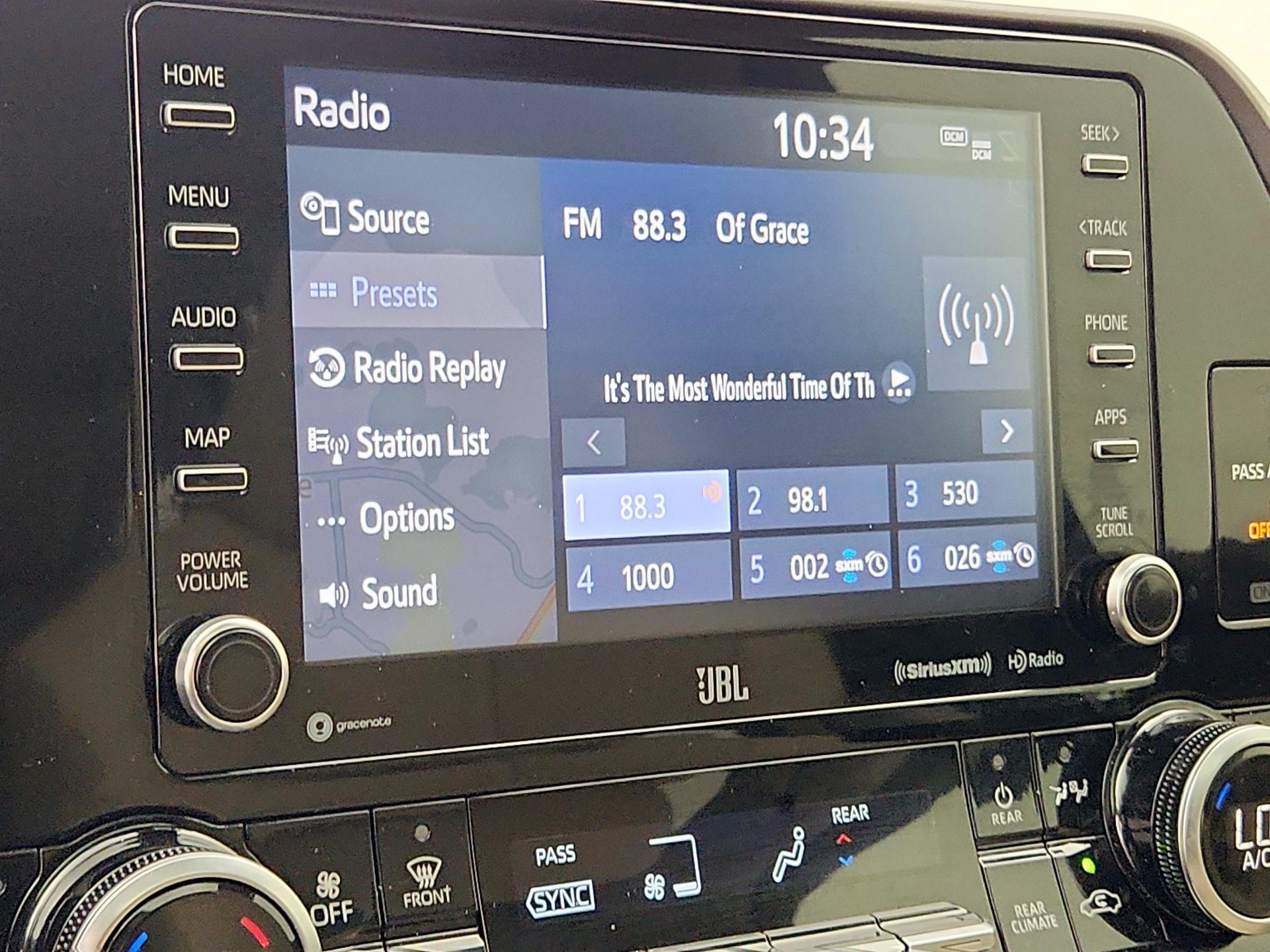 Thumbnail: 2022 Toyota Highlander - 16