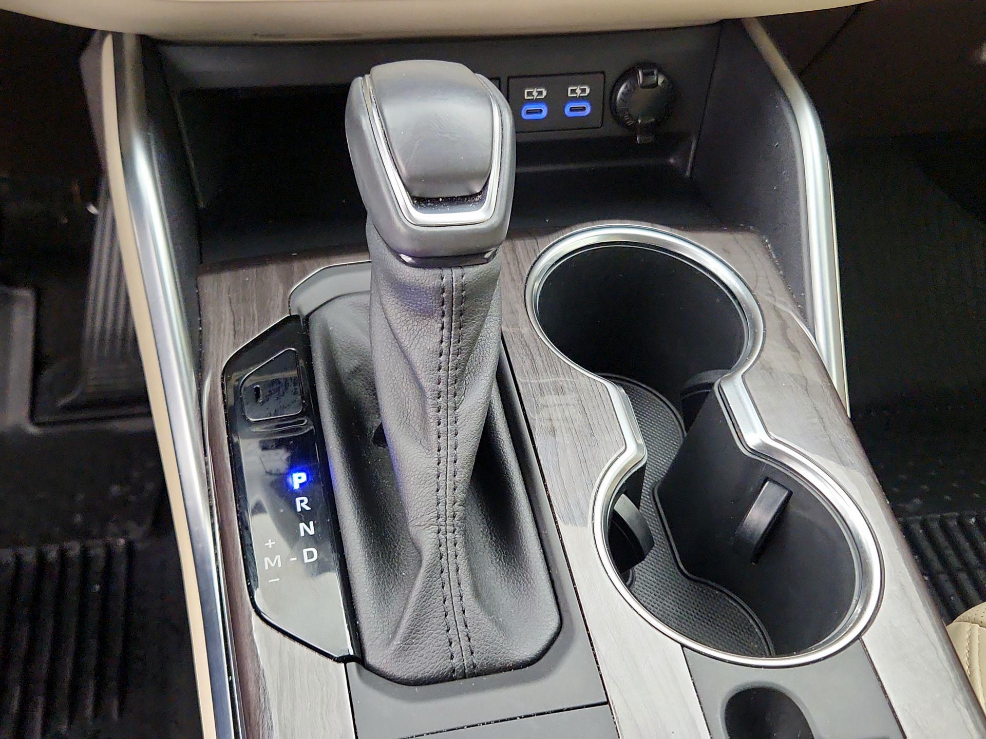 Thumbnail: 2022 Toyota Highlander - 18