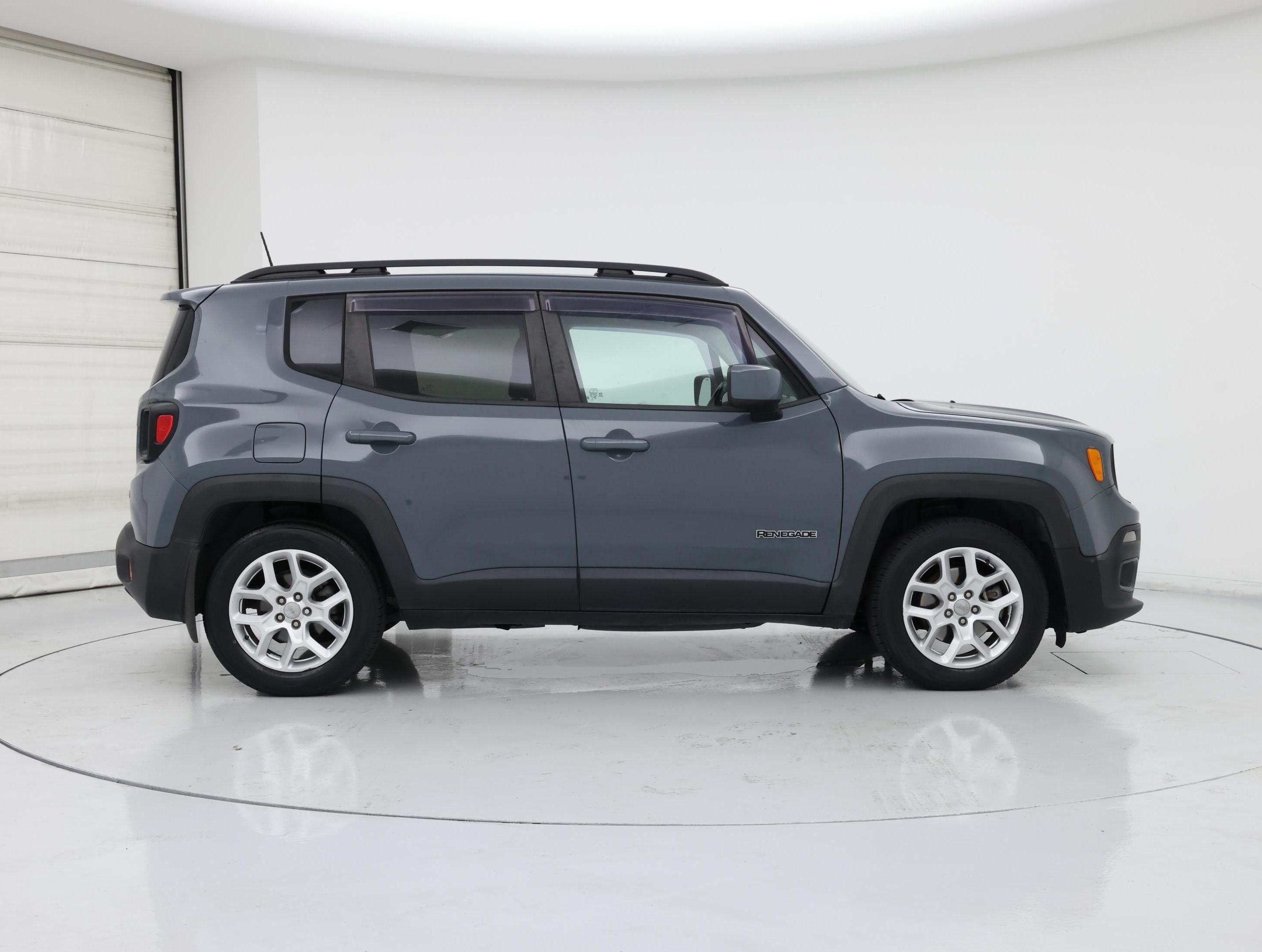 Thumbnail: 2018 Jeep Renegade - 7