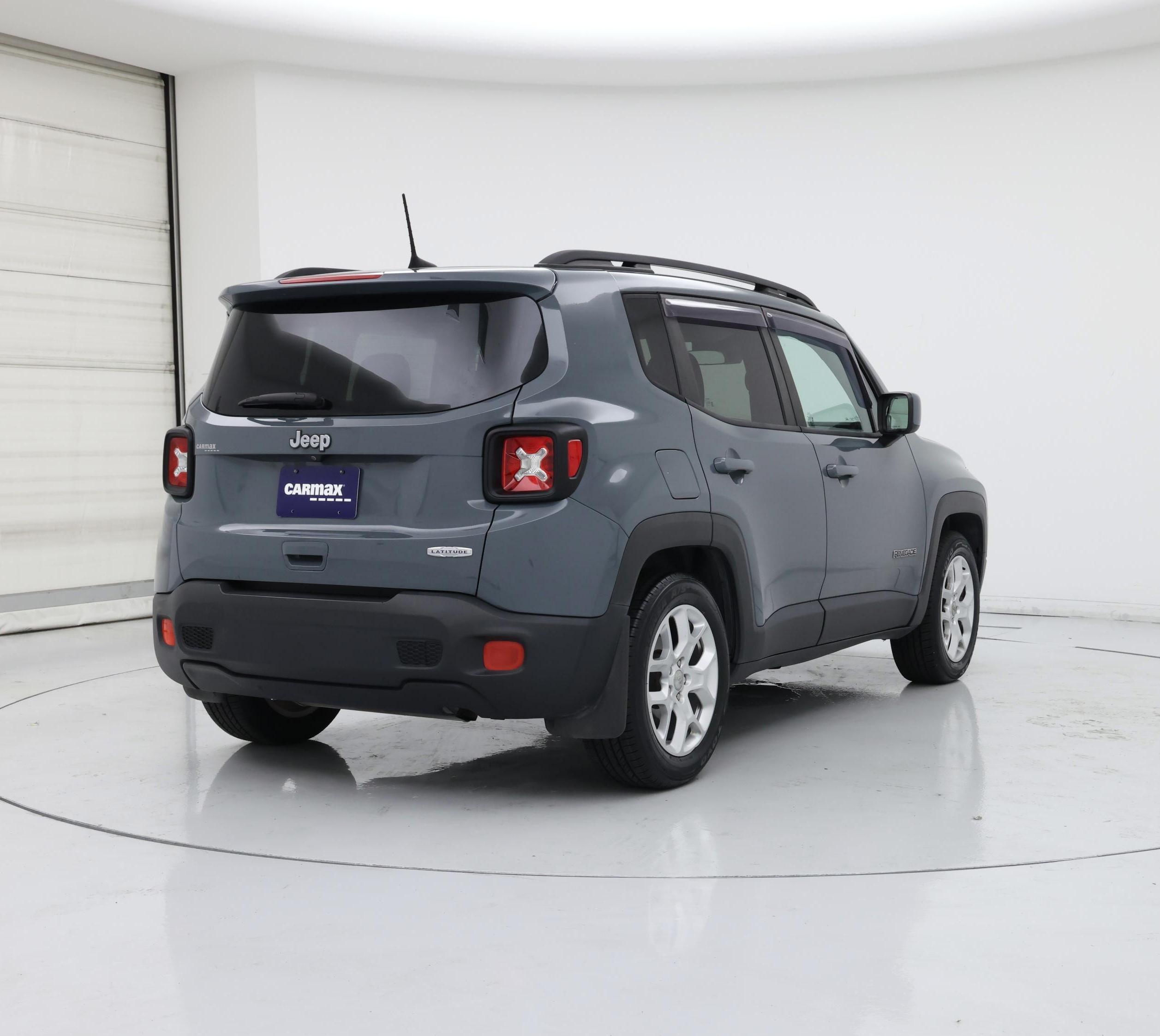 Thumbnail: 2018 Jeep Renegade - 8