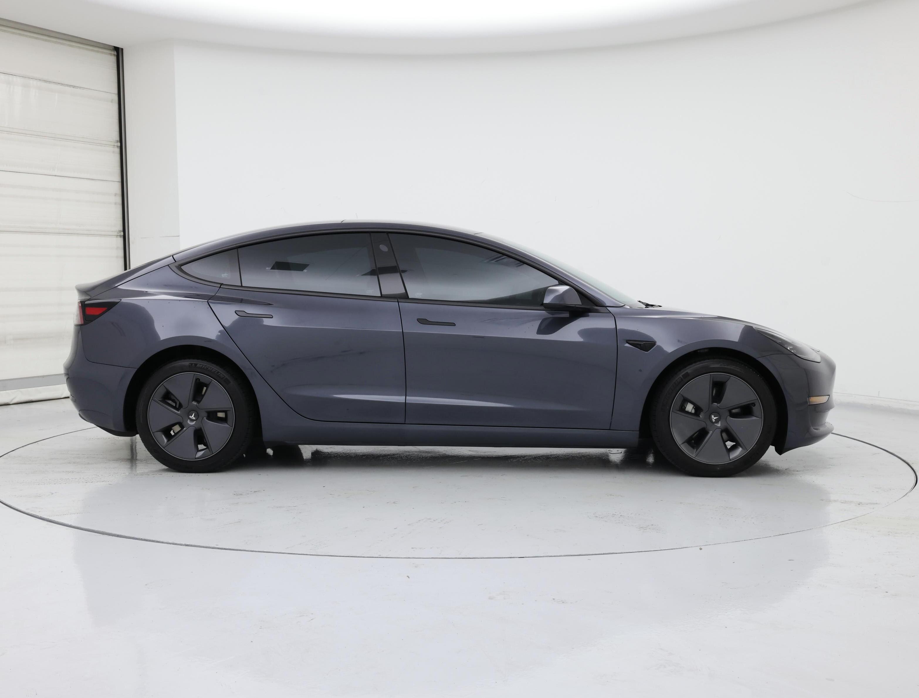 Thumbnail: 2023 Tesla Model 3 - 7