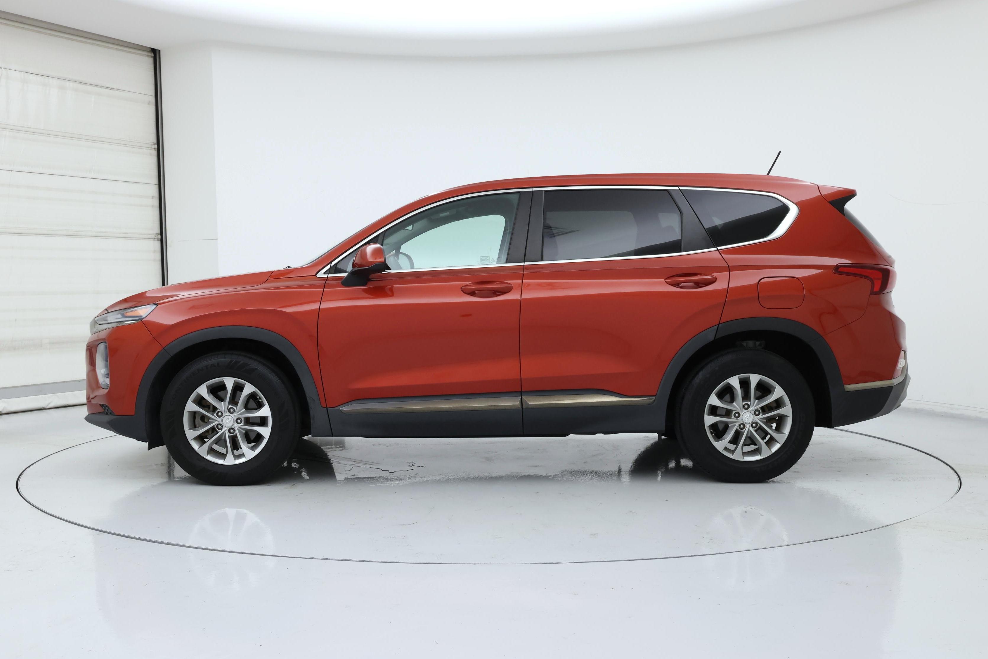 Thumbnail: 2019 Hyundai Santa Fe - 3