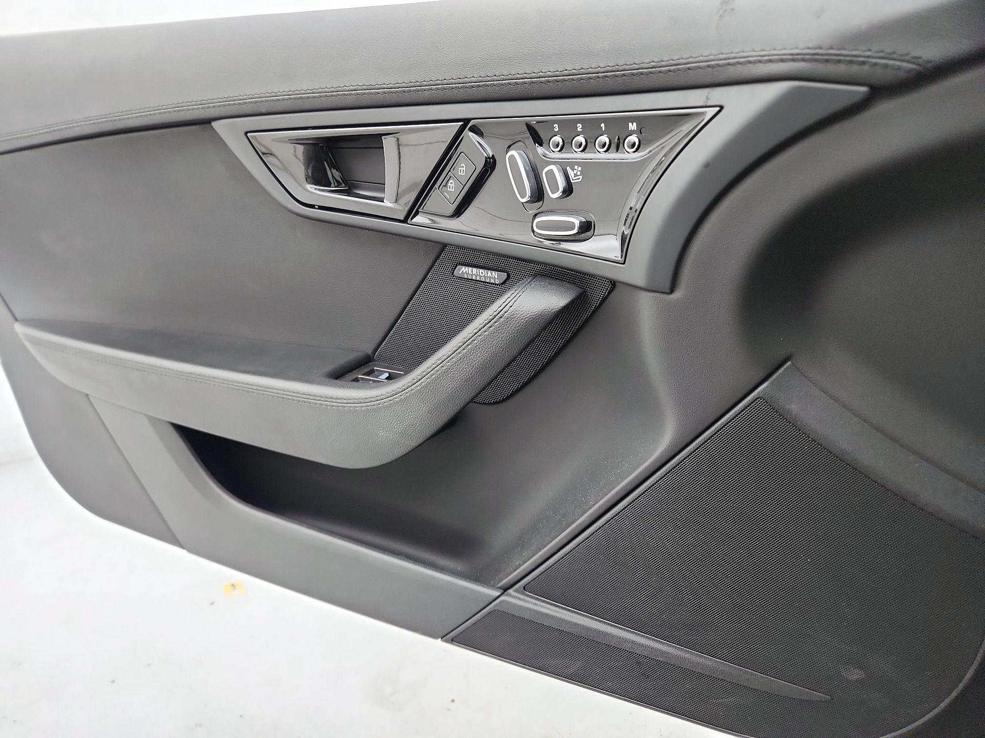 Thumbnail: 2021 Jaguar F-Type - 12