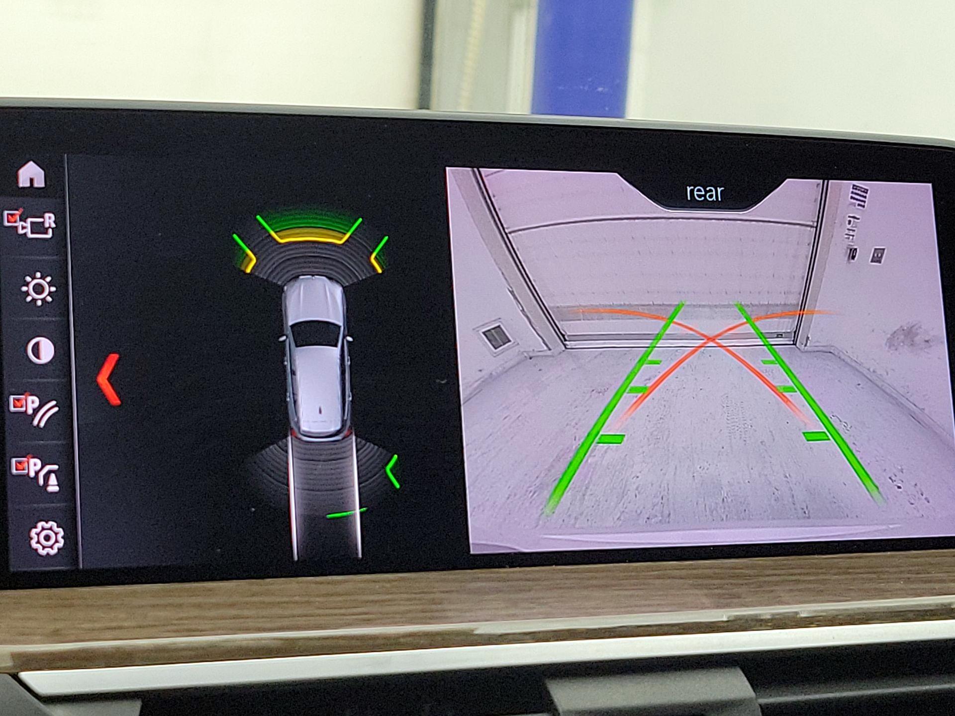 Thumbnail: 2019 BMW X3 - 15
