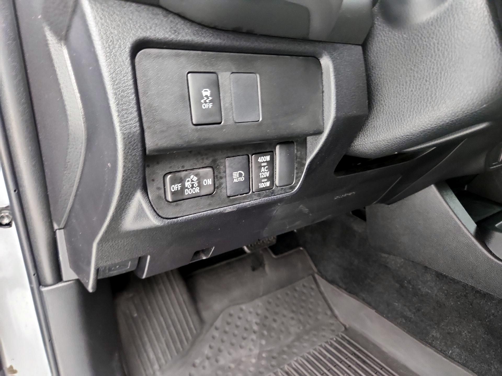 Thumbnail: 2023 Toyota Tacoma - 13