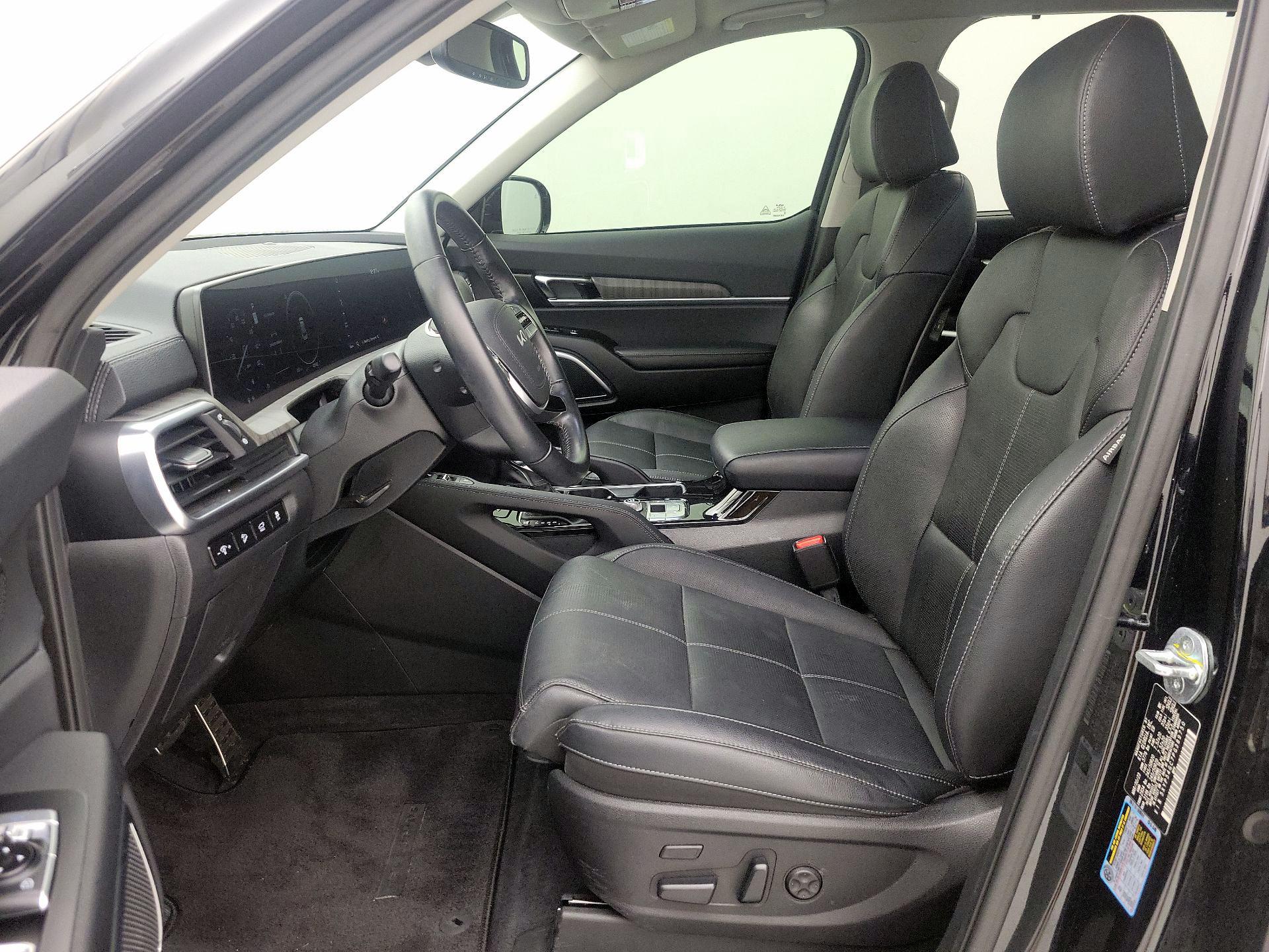 Thumbnail: 2023 Kia Telluride - 11