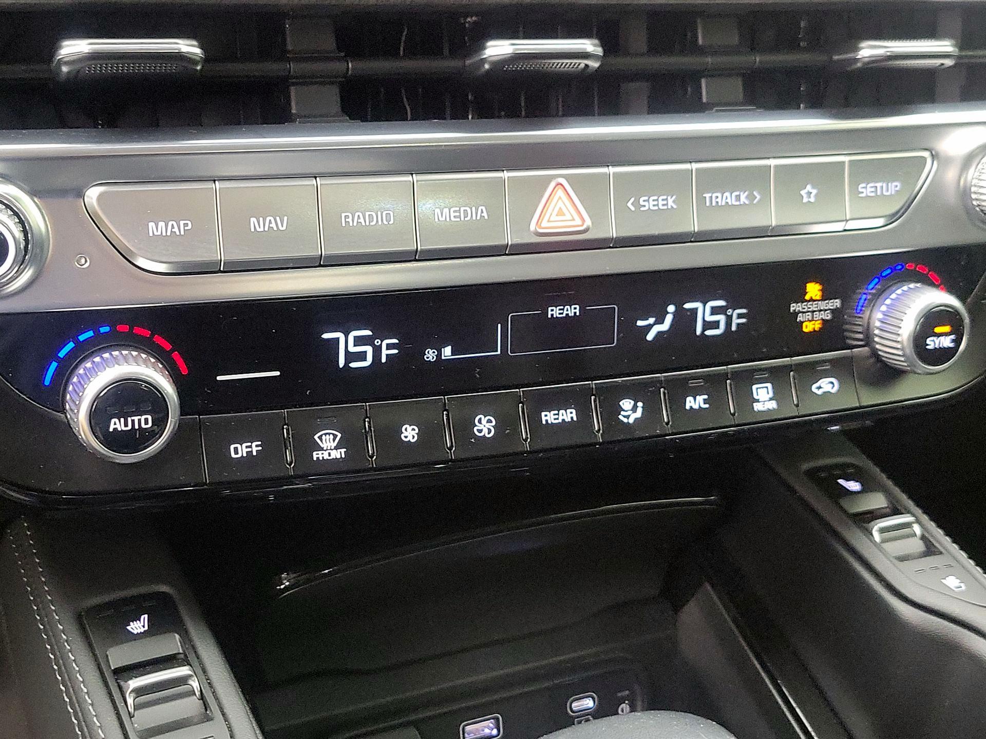 Thumbnail: 2023 Kia Telluride - 17