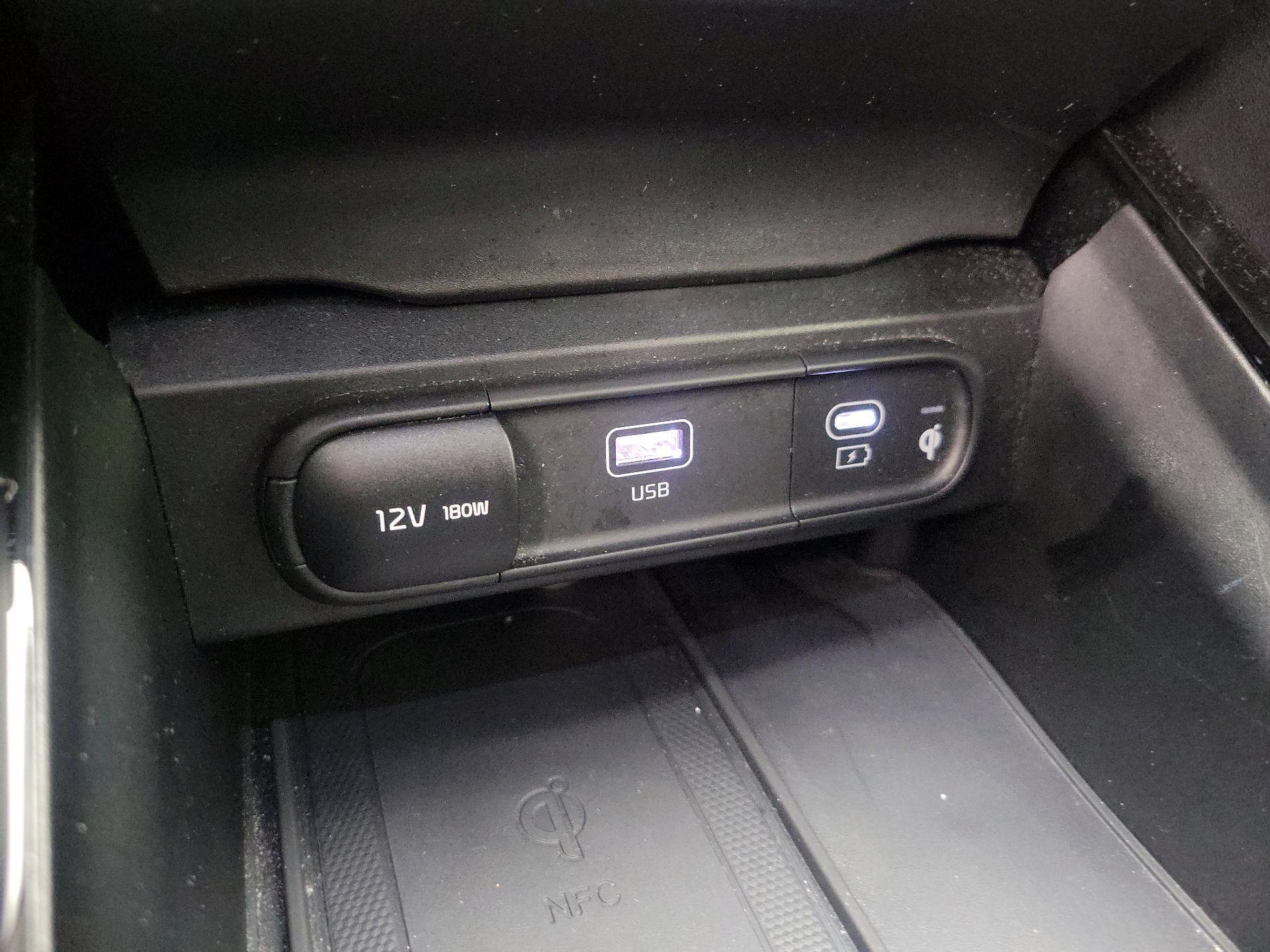 Thumbnail: 2023 Kia Telluride - 19