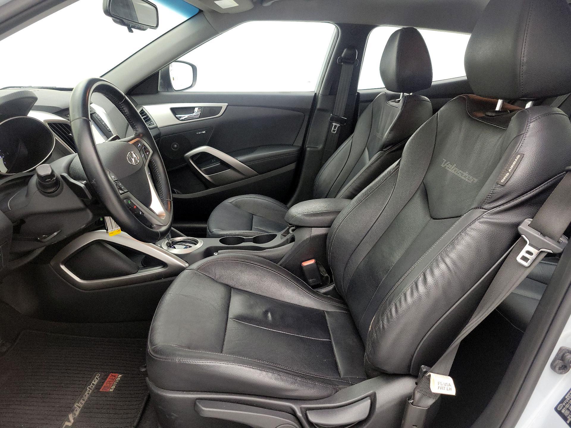 Thumbnail: 2014 Hyundai Veloster - 11