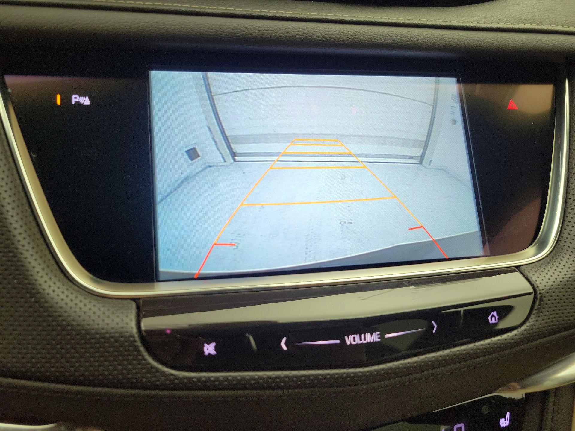 Thumbnail: 2017 Cadillac XT5 - 15