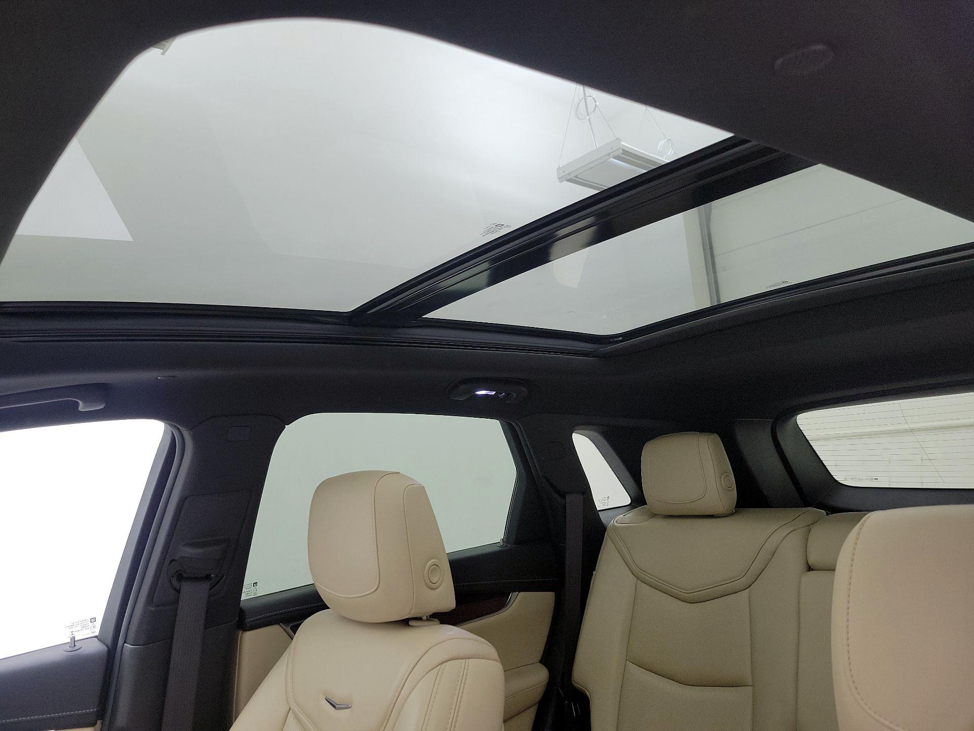 Thumbnail: 2017 Cadillac XT5 - 19