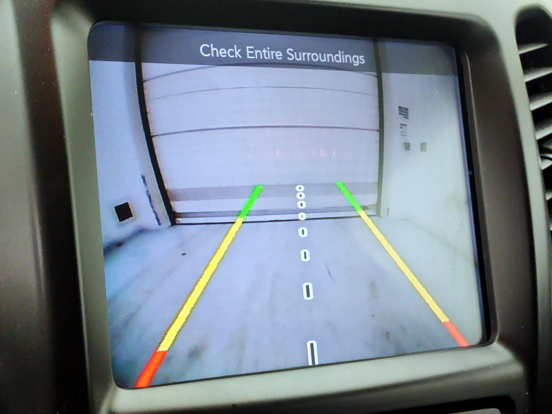 Thumbnail: 2016 Jeep Cherokee - 14