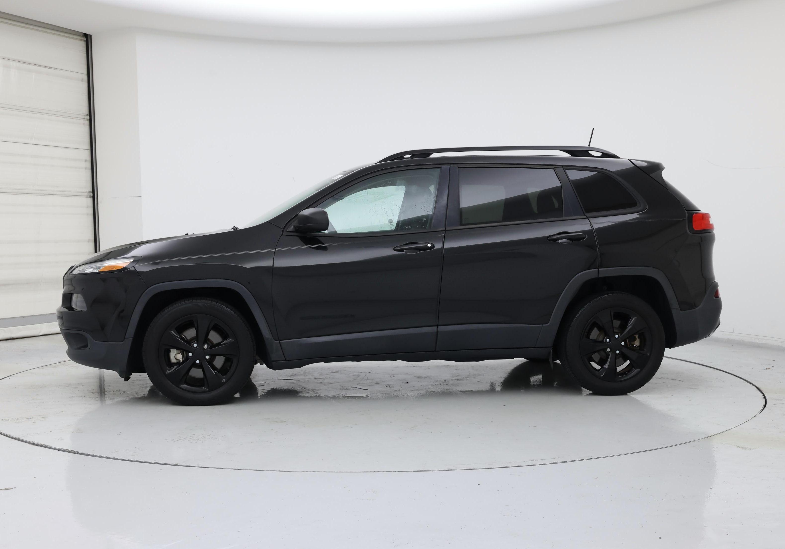 Thumbnail: 2016 Jeep Cherokee - 3