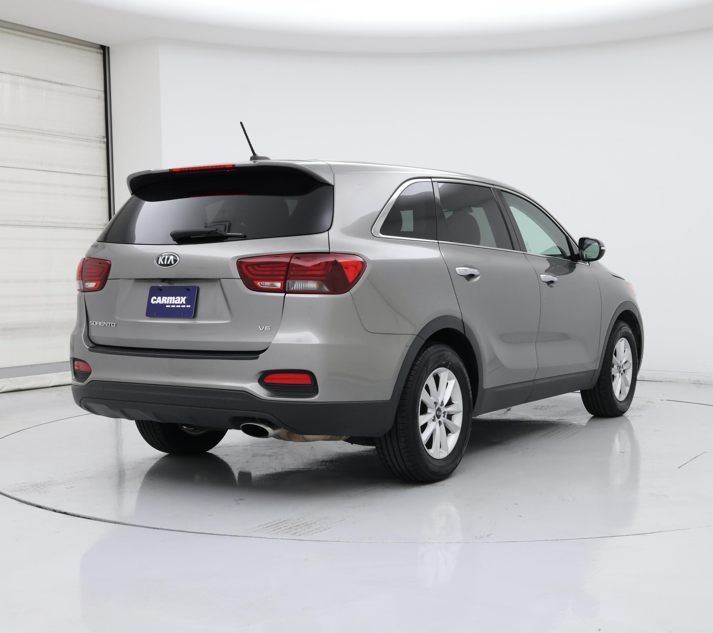 Thumbnail: 2019 Kia Sorento - 8