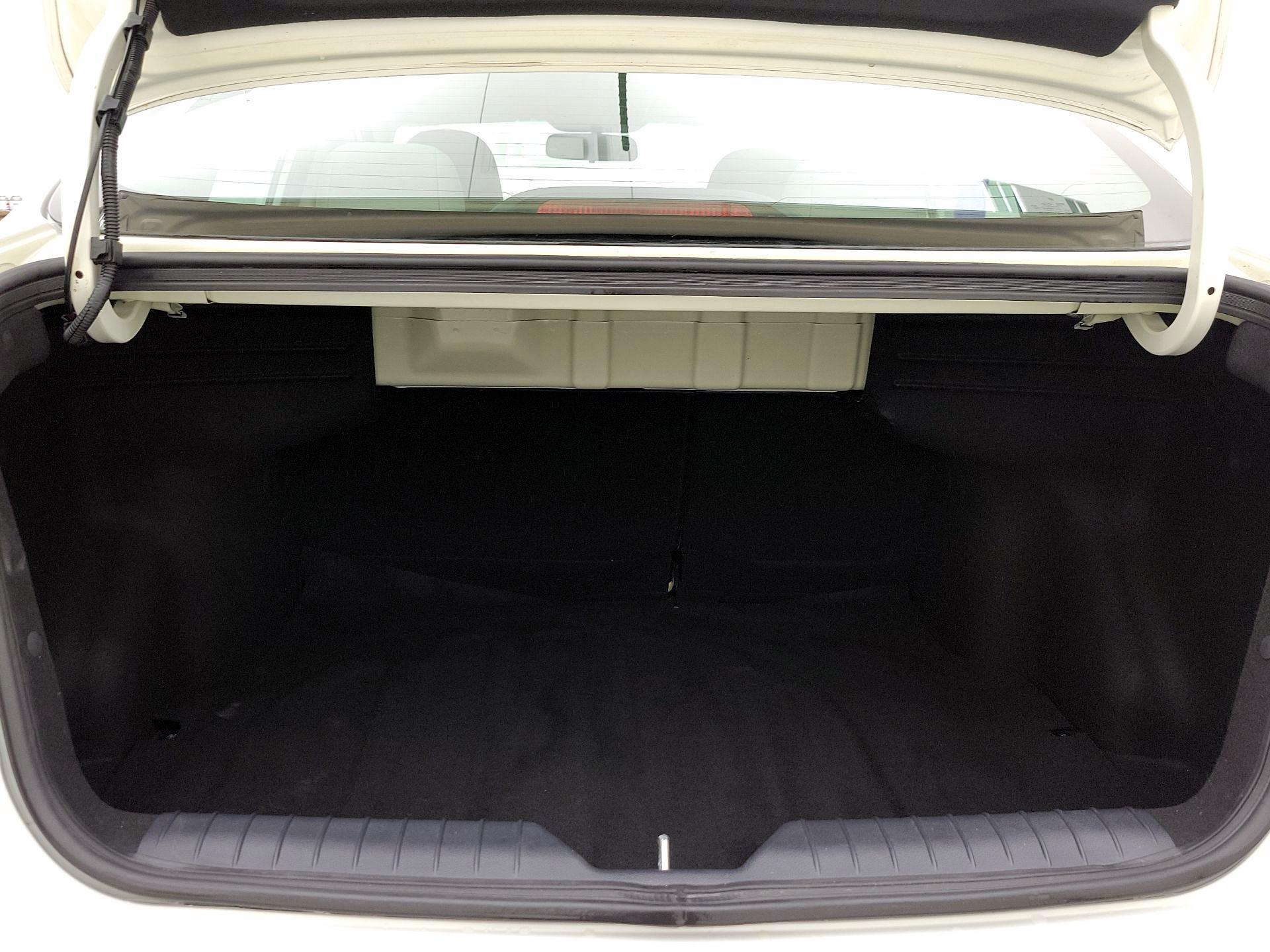 Thumbnail: 2017 Kia Rio - 19