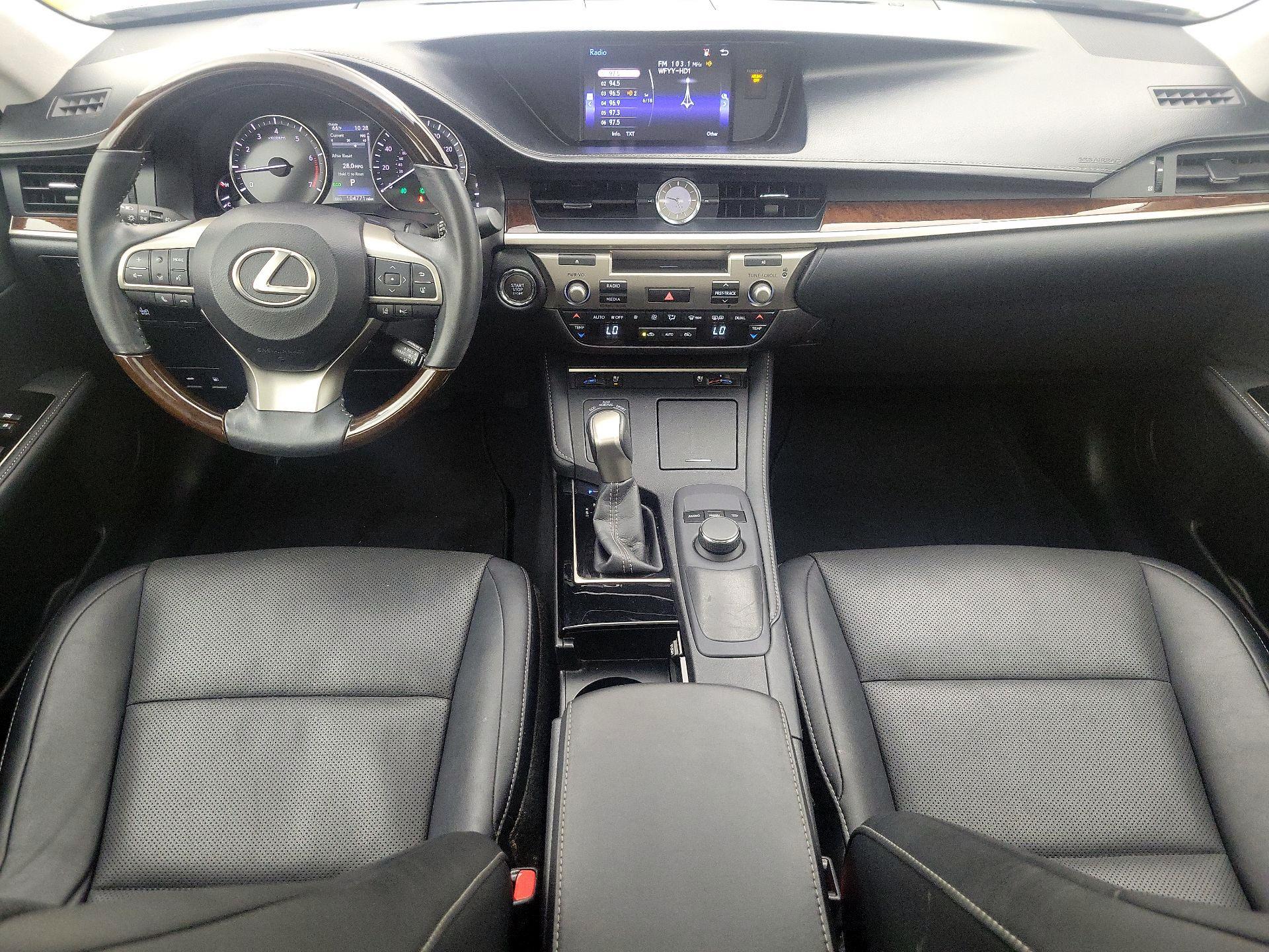 Thumbnail: 2016 Lexus ES - 9