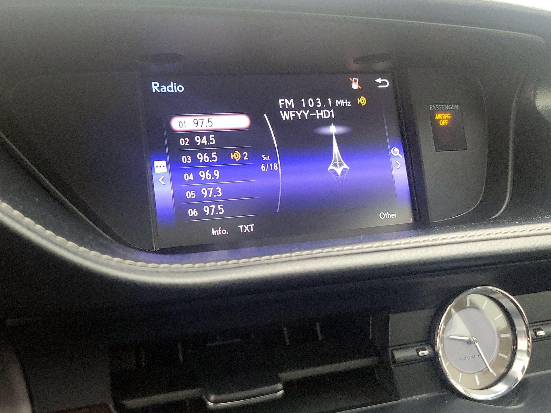 Thumbnail: 2016 Lexus ES - 15