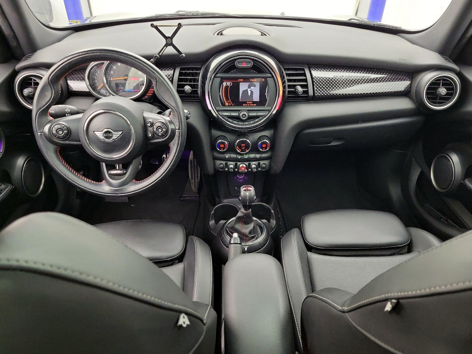 Thumbnail: 2015 MINI Cooper Hardtop - 9