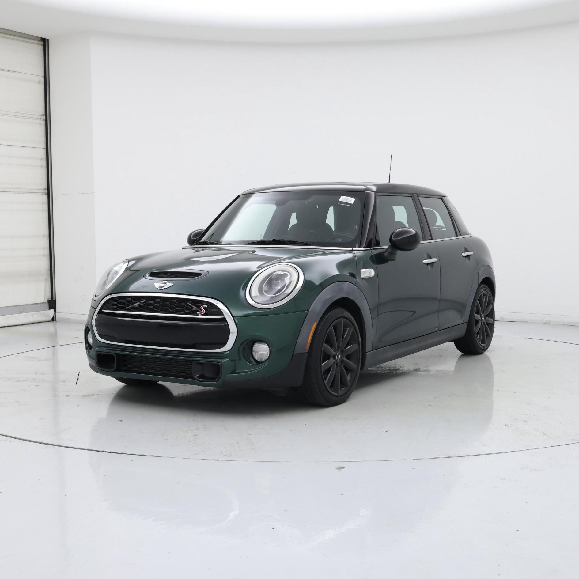Thumbnail: 2015 MINI Cooper Hardtop - 4