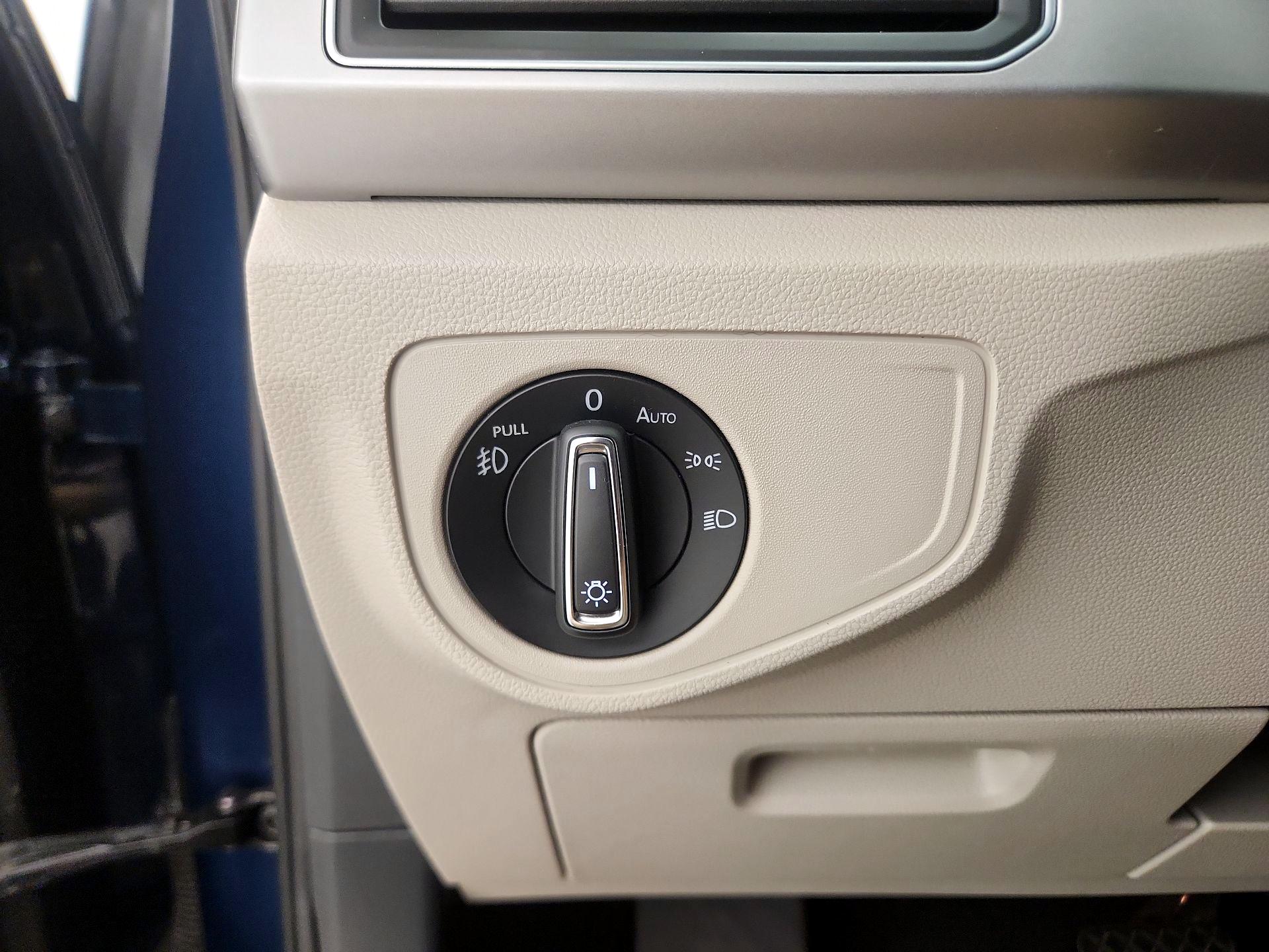 Thumbnail: 2018 Volkswagen Atlas - 13