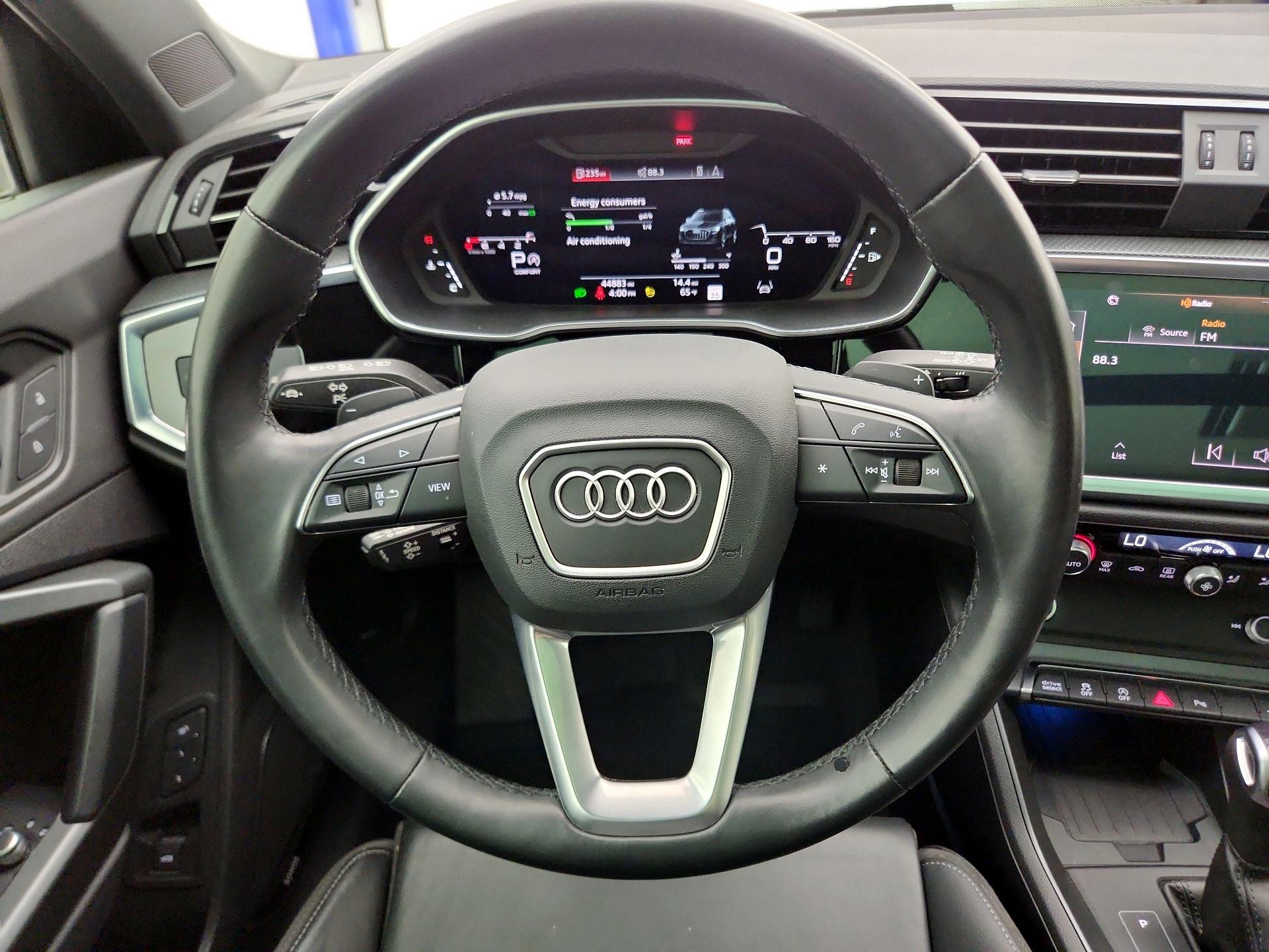 Thumbnail: 2022 Audi Q3 - 10