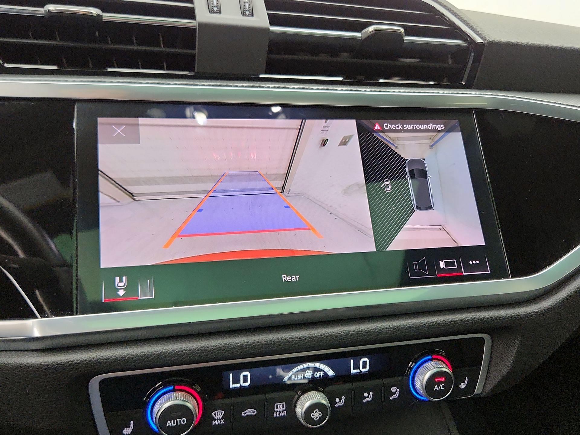 Thumbnail: 2022 Audi Q3 - 15