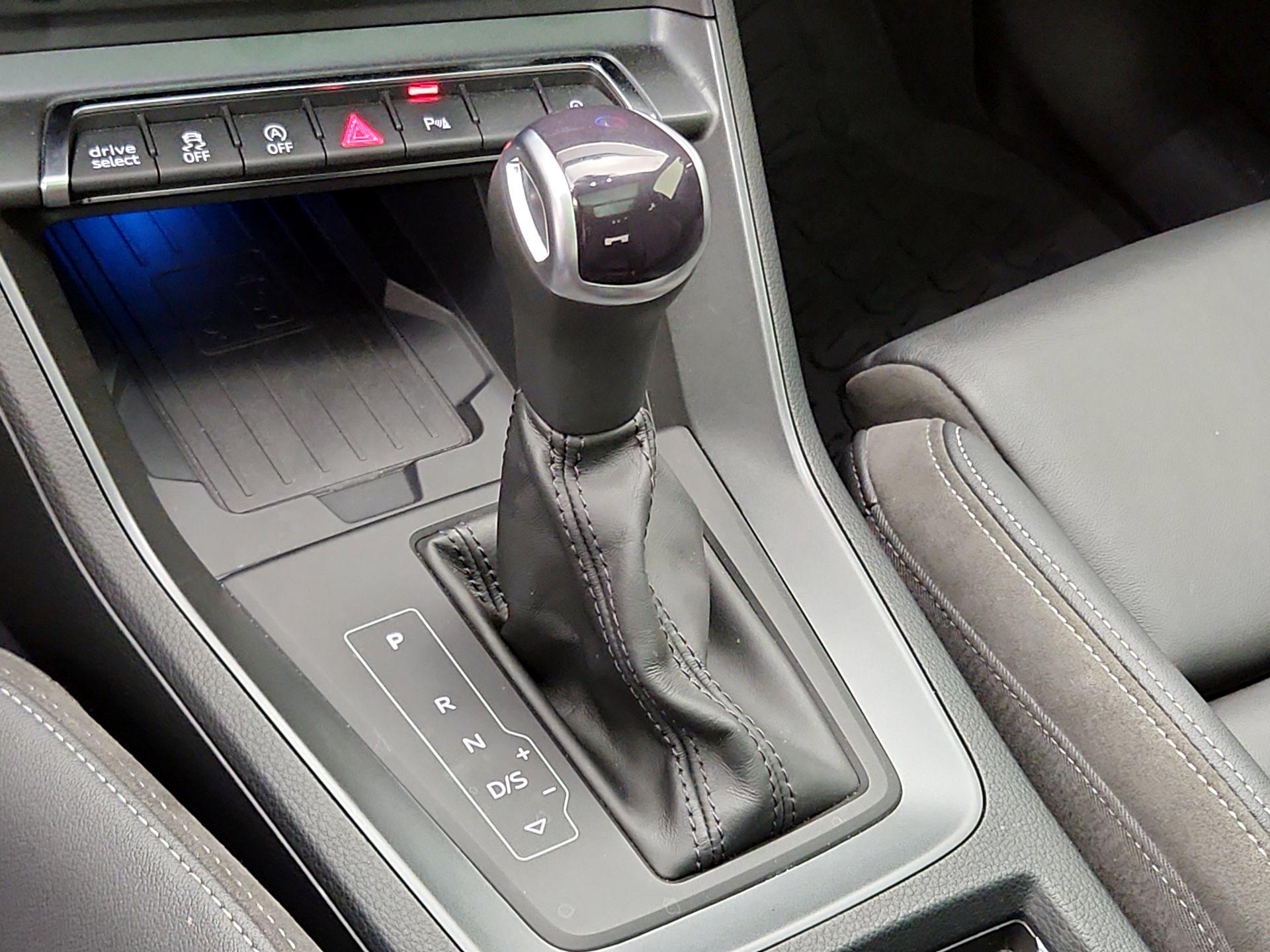 Thumbnail: 2022 Audi Q3 - 18