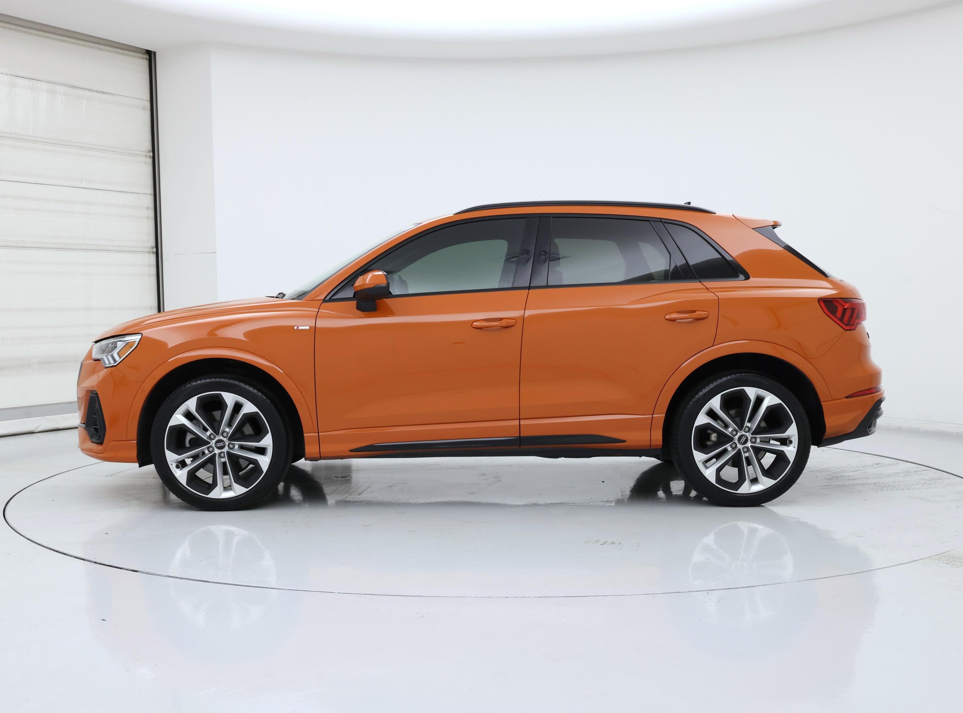 Thumbnail: 2022 Audi Q3 - 3