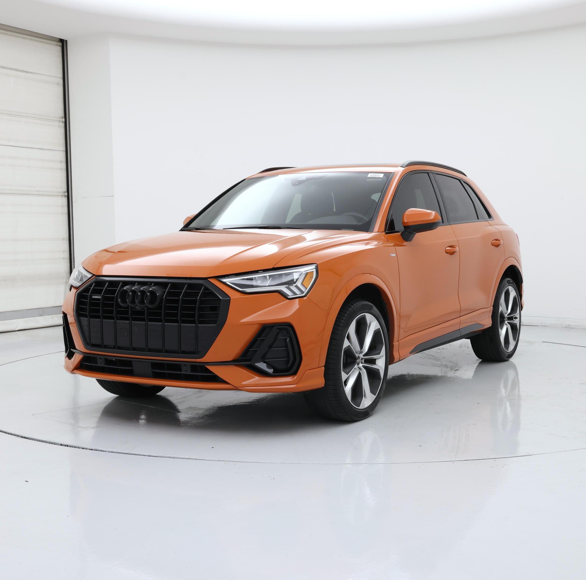 Thumbnail: 2022 Audi Q3 - 4