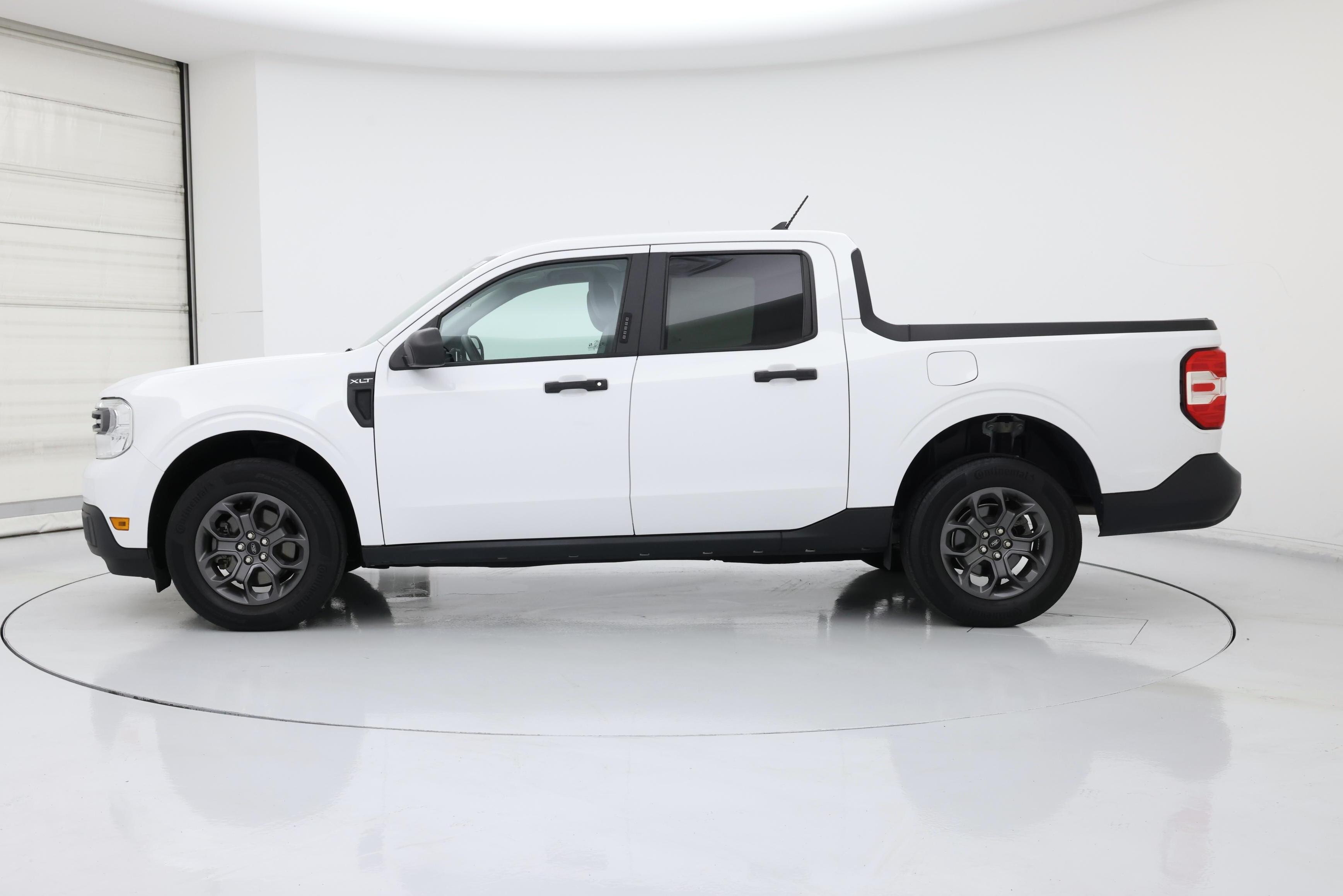 Thumbnail: 2022 Ford Maverick - 3