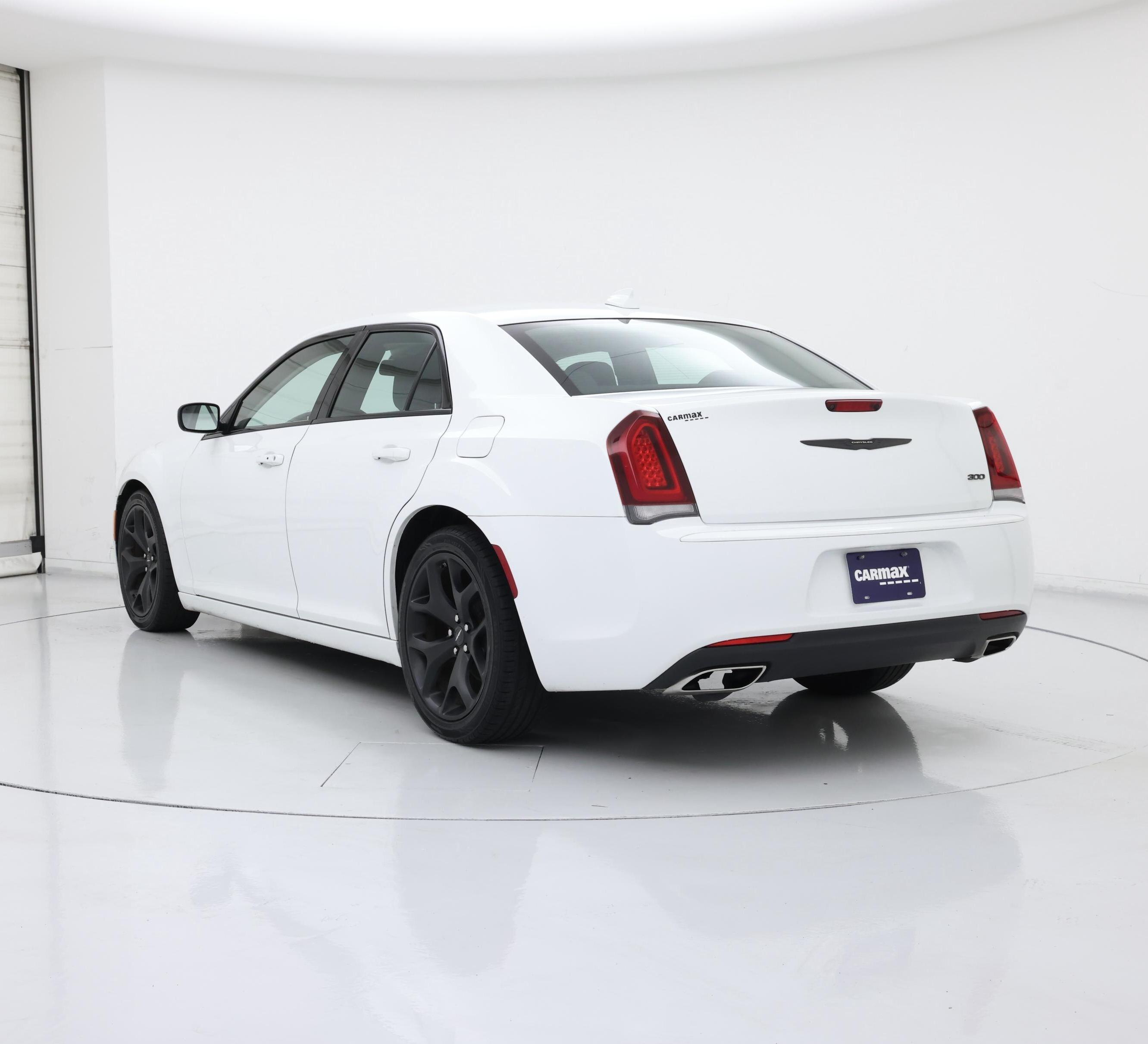 Thumbnail: 2022 Chrysler 300 - 2