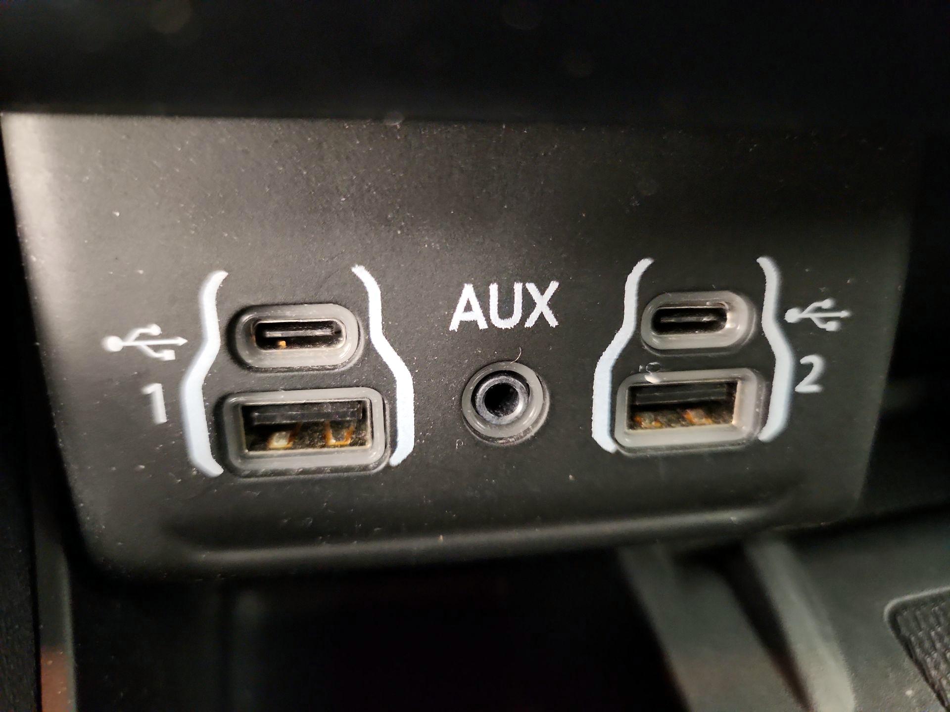 Thumbnail: 2021 Dodge Durango - 19