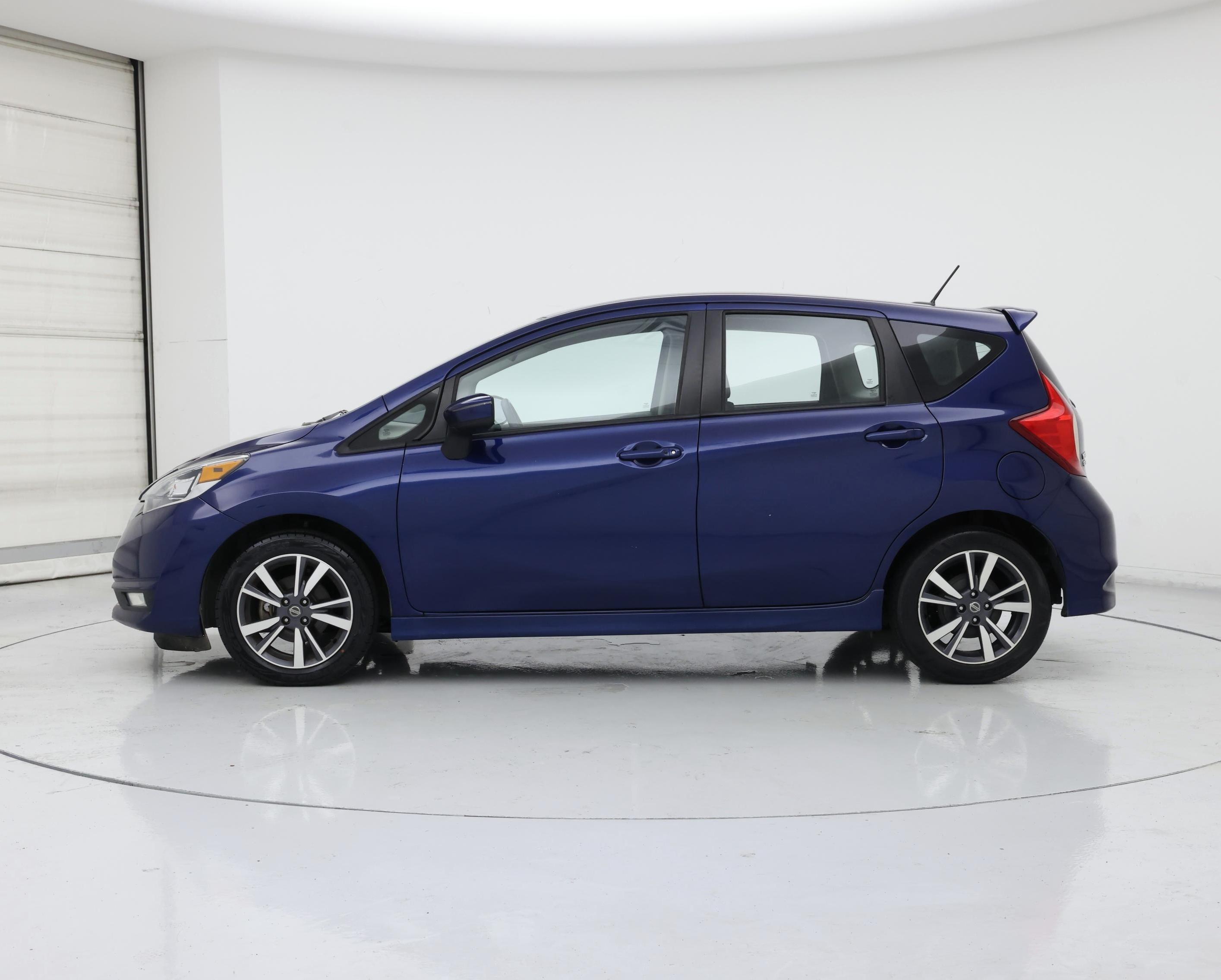 Thumbnail: 2018 Nissan Versa Note - 3