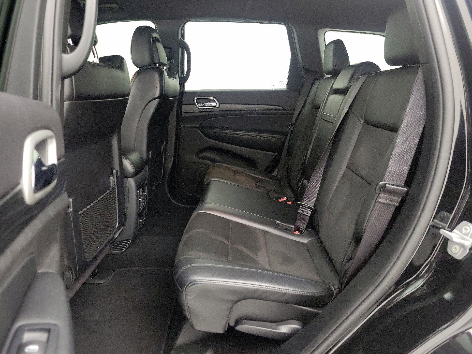 Thumbnail: 2020 Jeep Grand Cherokee - 20