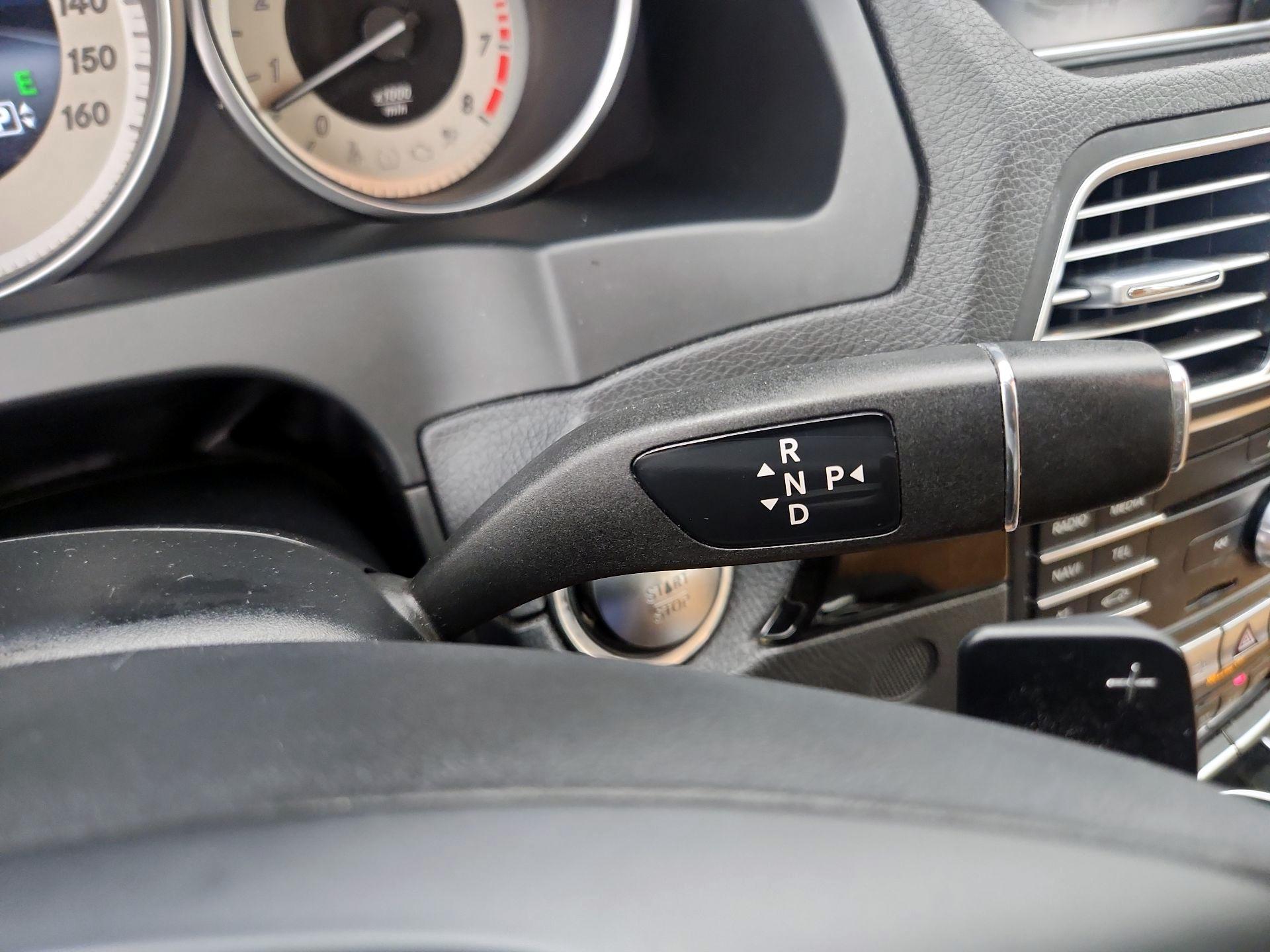 Thumbnail: 2017 Mercedes-Benz E-Class - 17