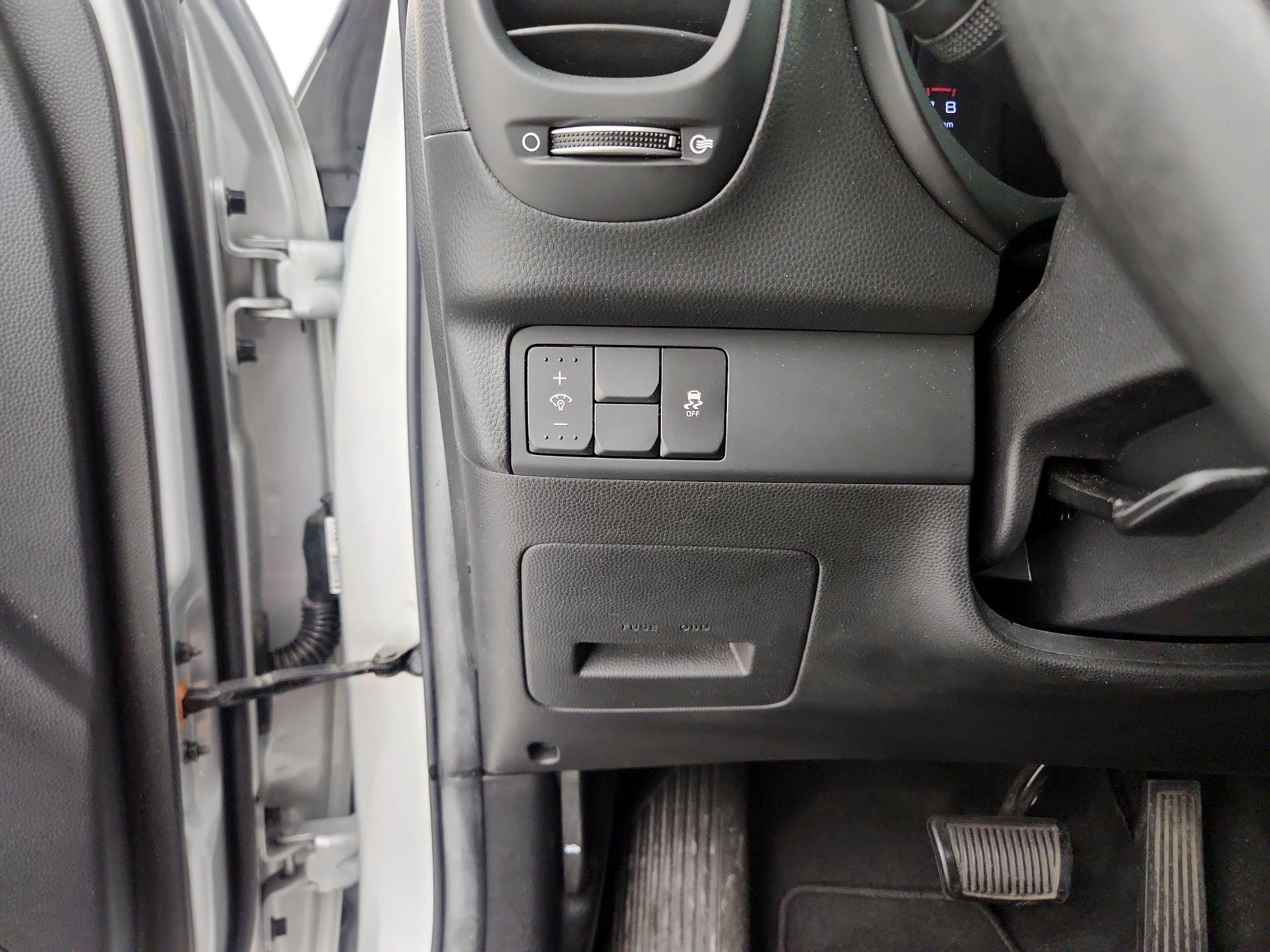 Thumbnail: 2015 Kia Soul - 13