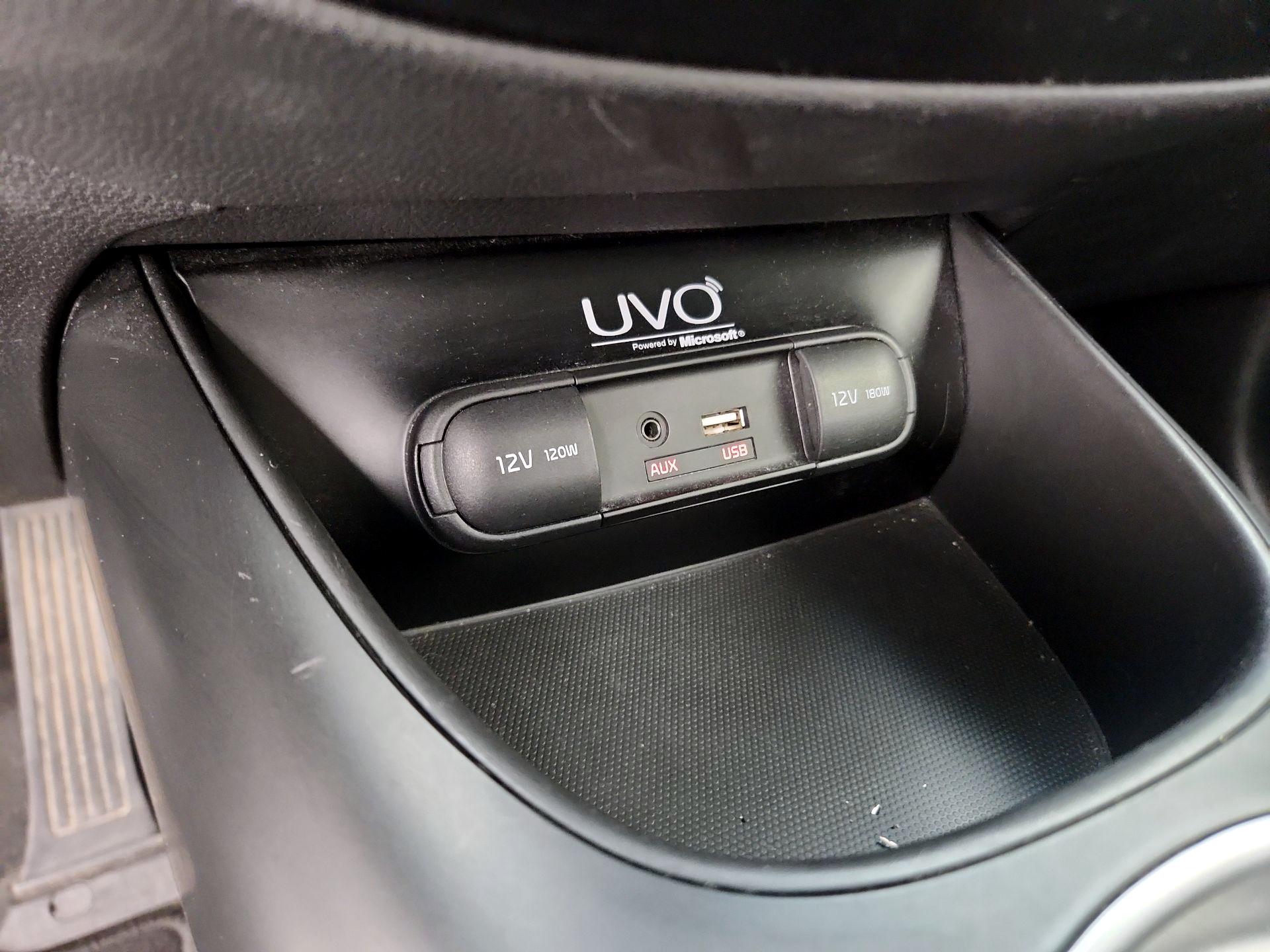 Thumbnail: 2015 Kia Soul - 18