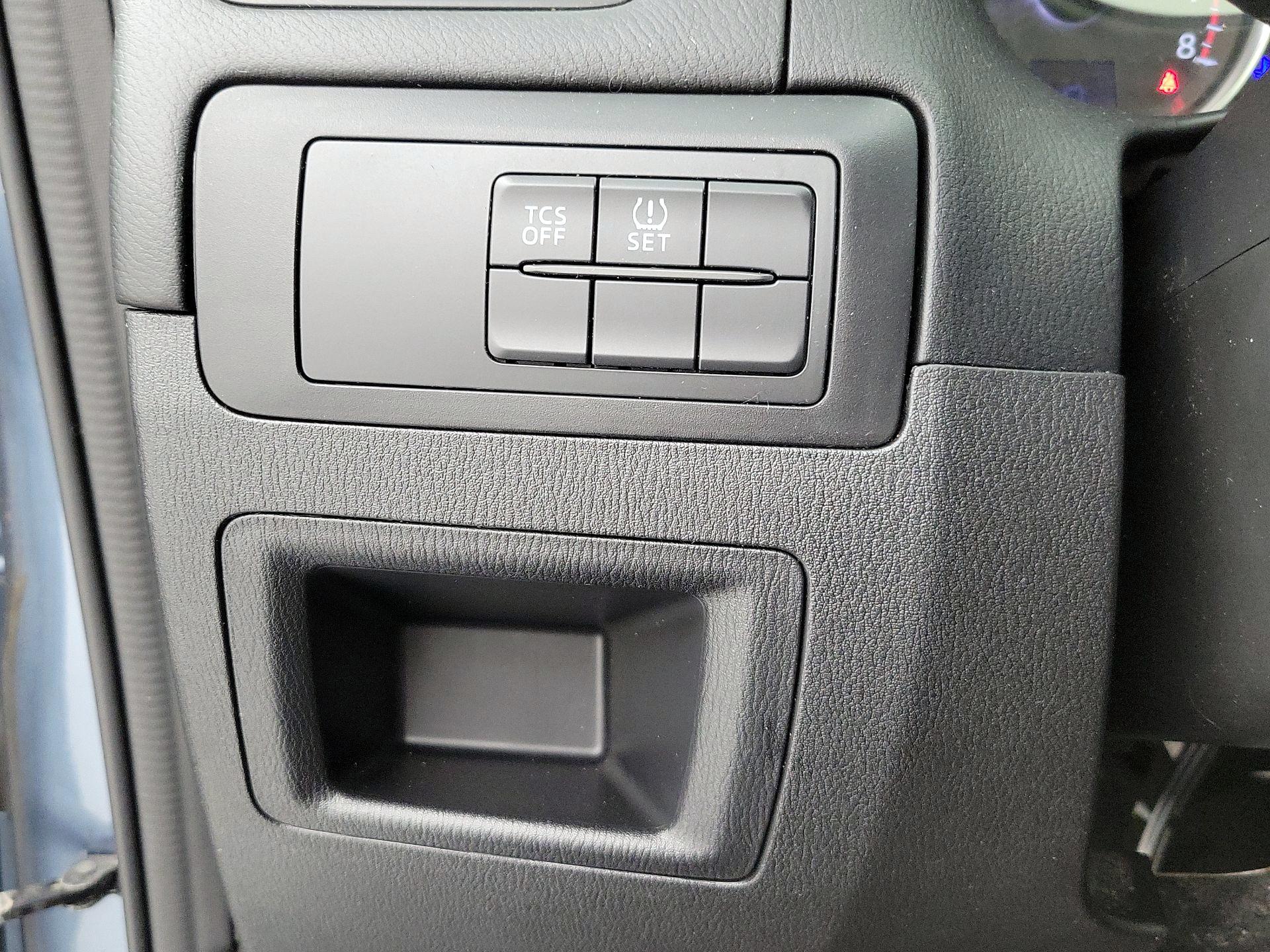 Thumbnail: 2016 Mazda CX-5 - 13