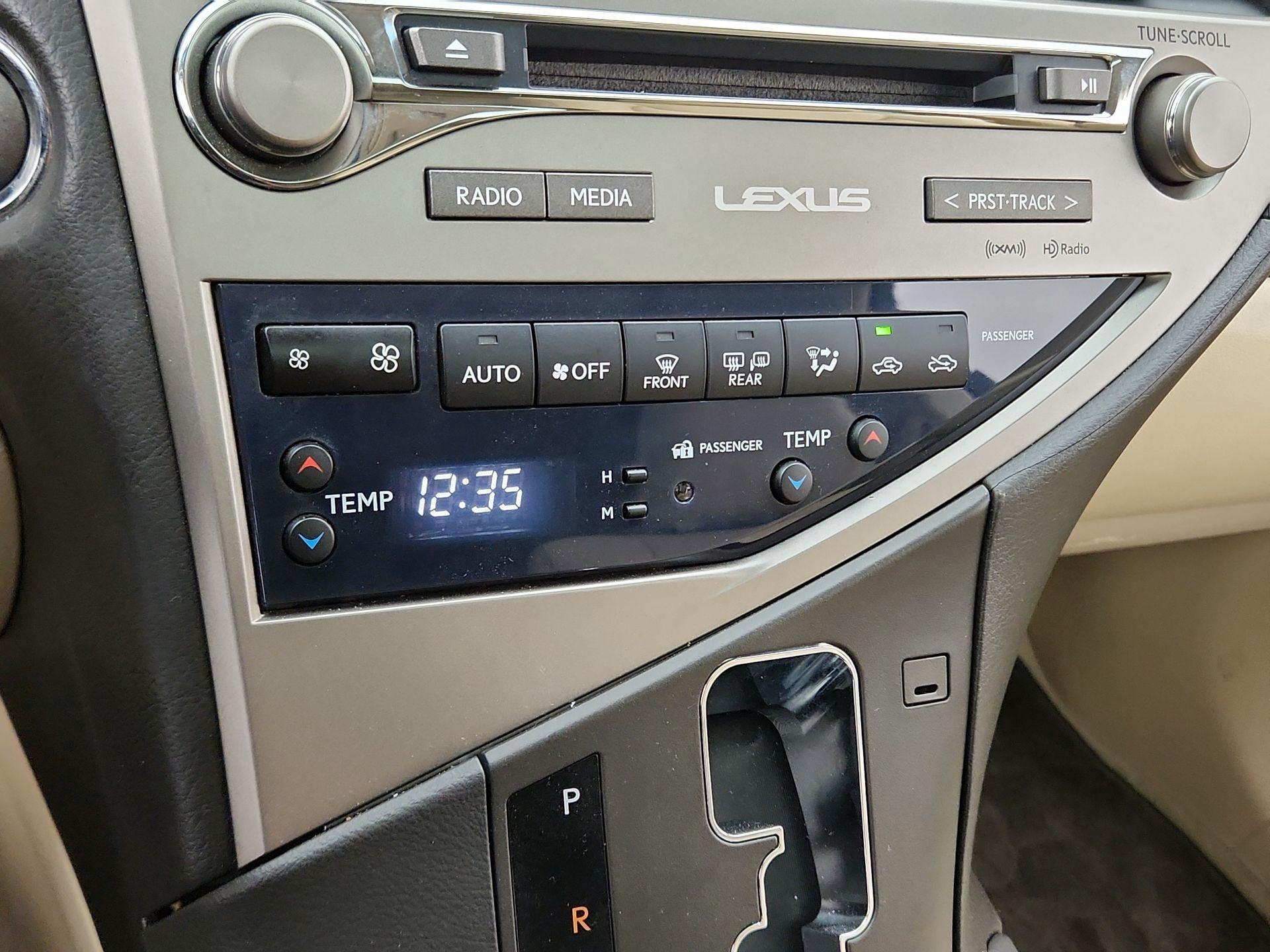 Thumbnail: 2015 Lexus RX - 16