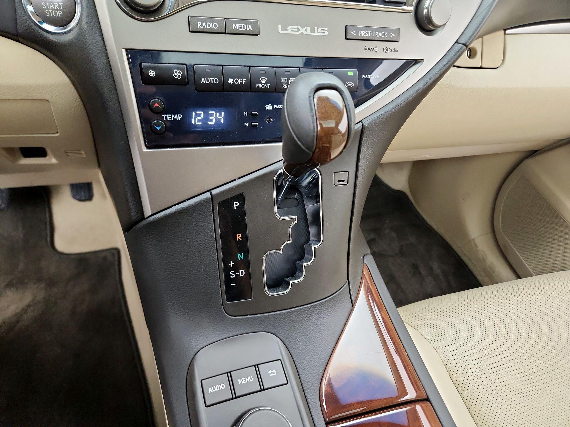 Thumbnail: 2015 Lexus RX - 17