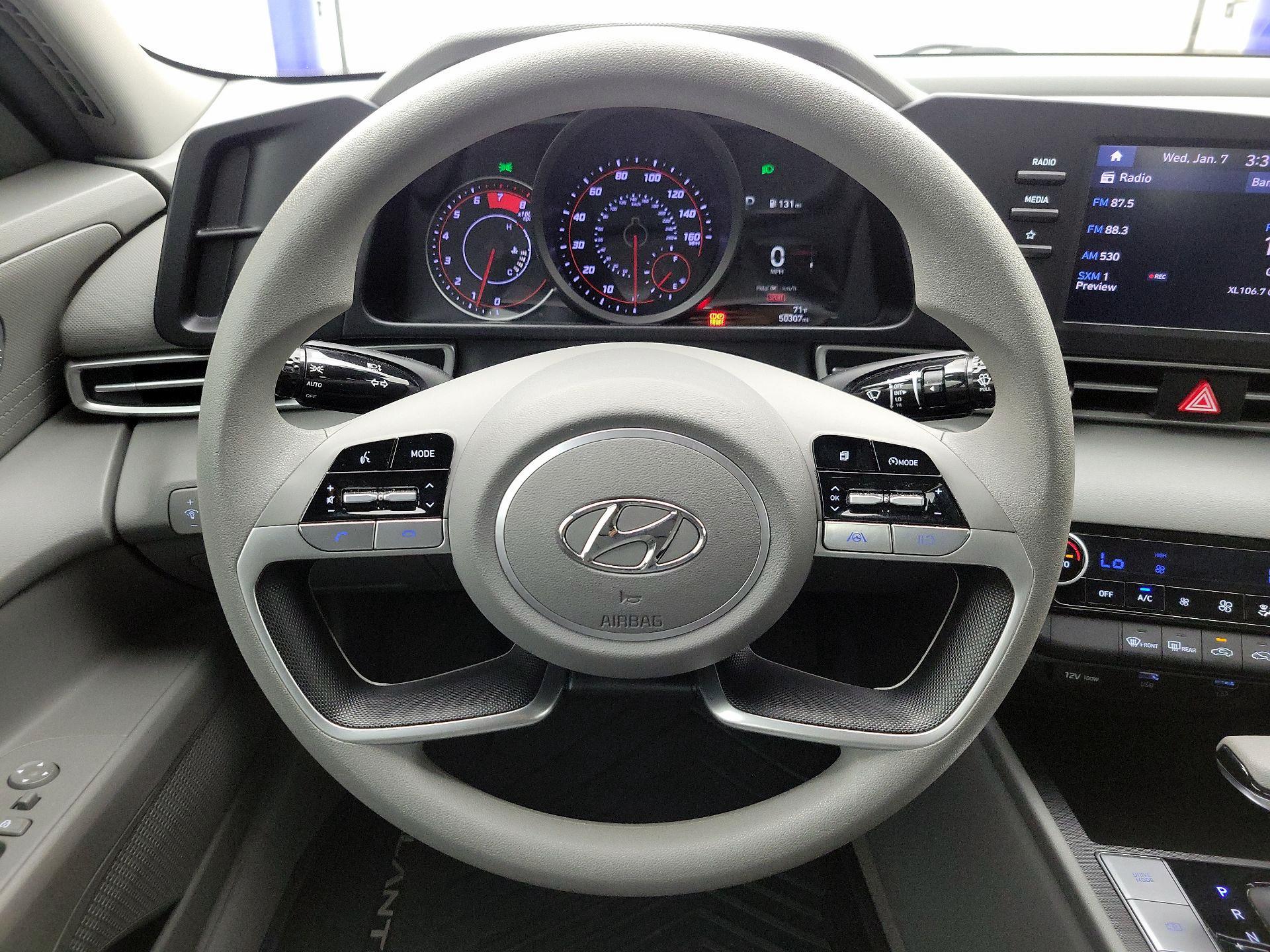 Thumbnail: 2022 Hyundai Elantra - 10