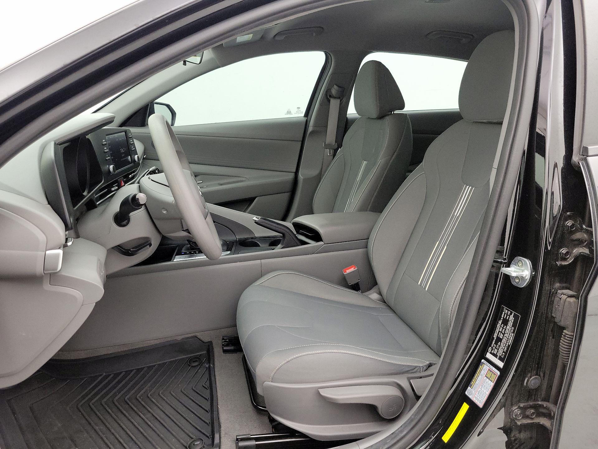 Thumbnail: 2022 Hyundai Elantra - 11